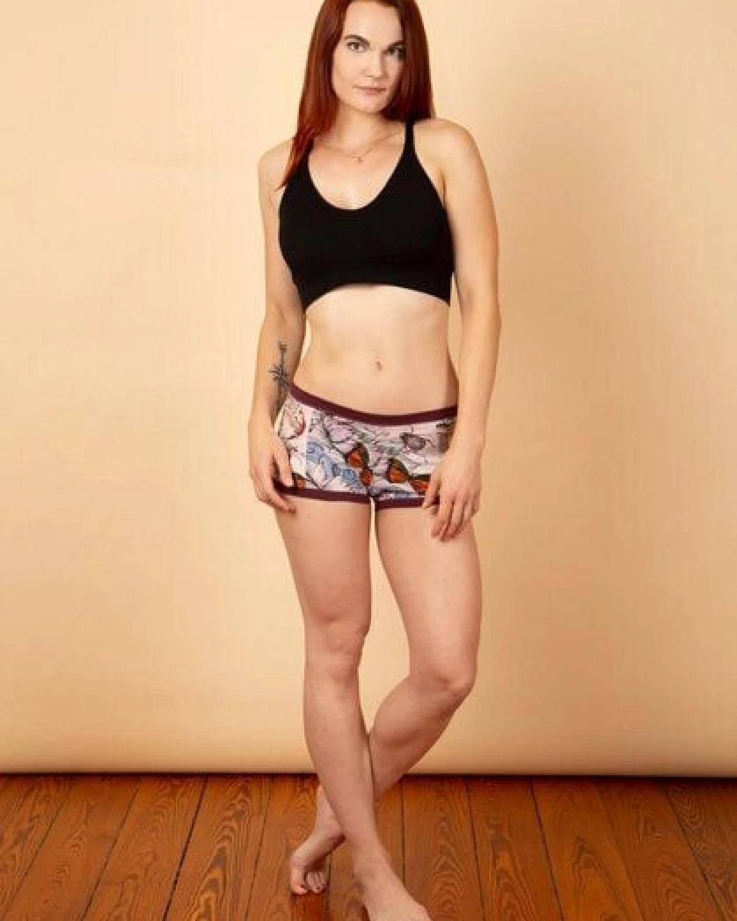 Die rote Zora Hot Pants Zeppelin – Ansicht 3