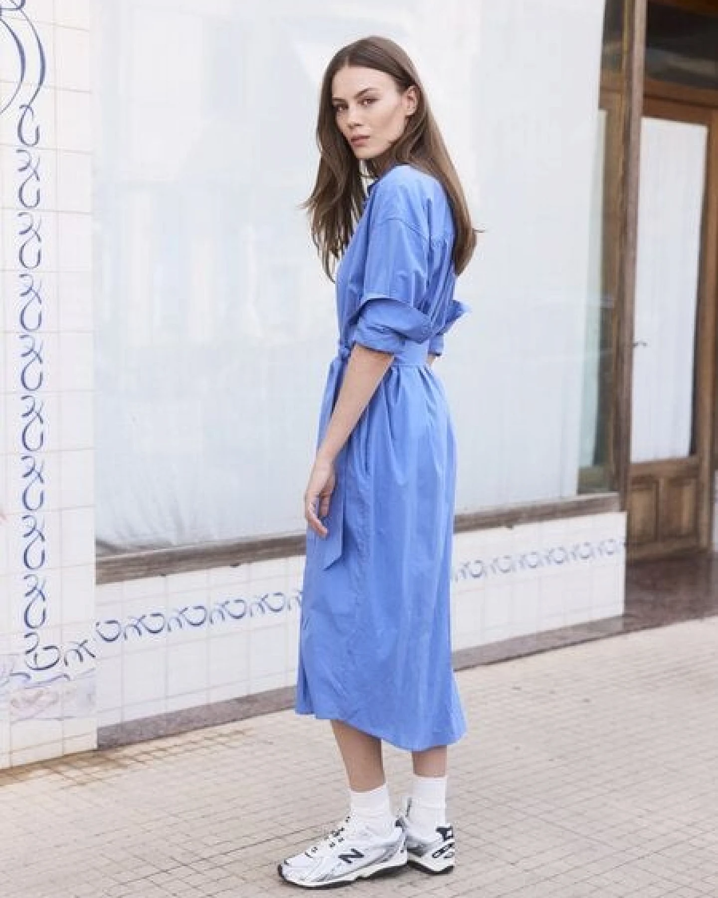 WOTE Hemdblusenkleid lang mit Gürtel aus Organic Cotton – Ansicht 4