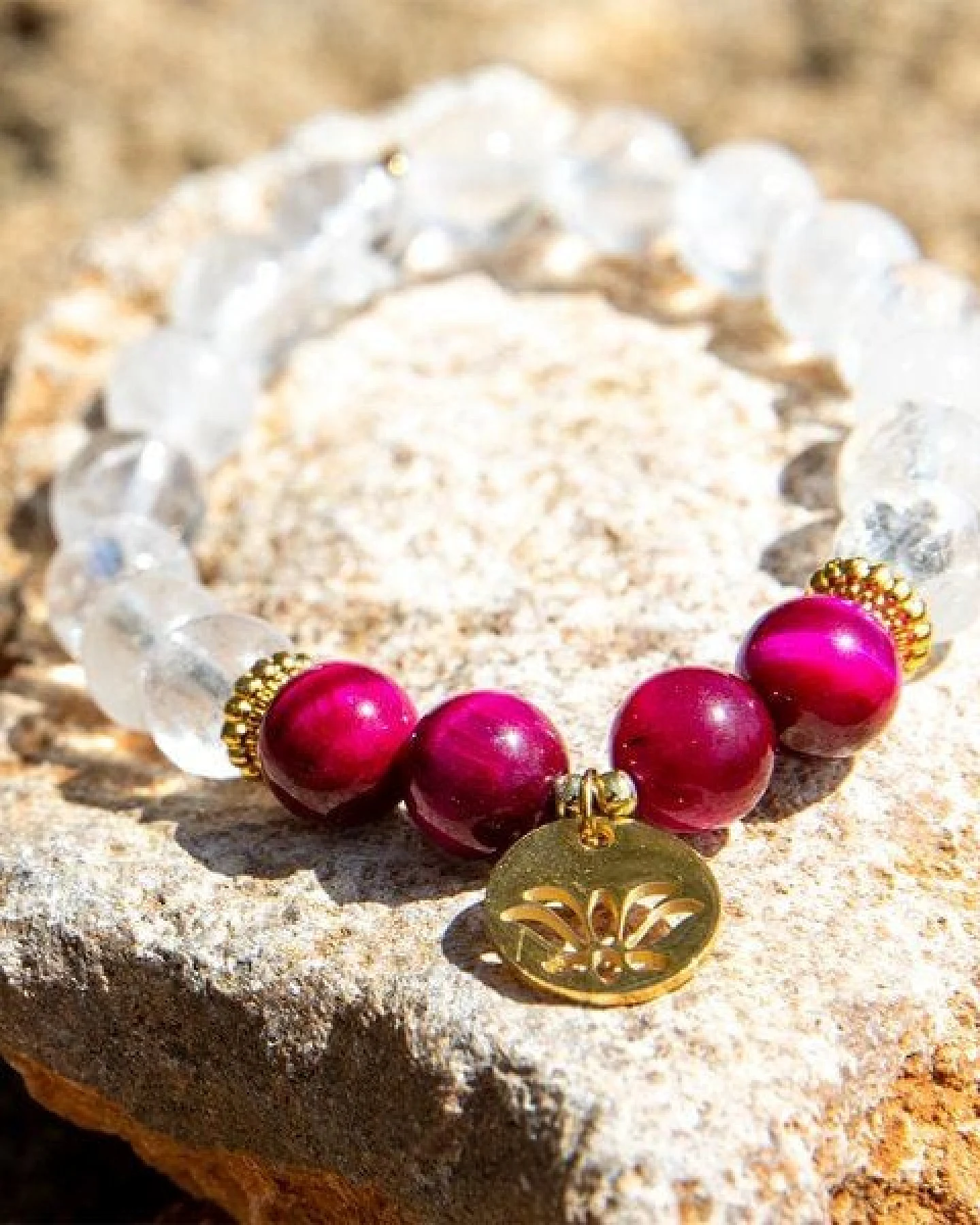 Divasya Armband "Golden Lotus" aus echten Natursteinen bzw. Halbedelsteinen – Ansicht 4
