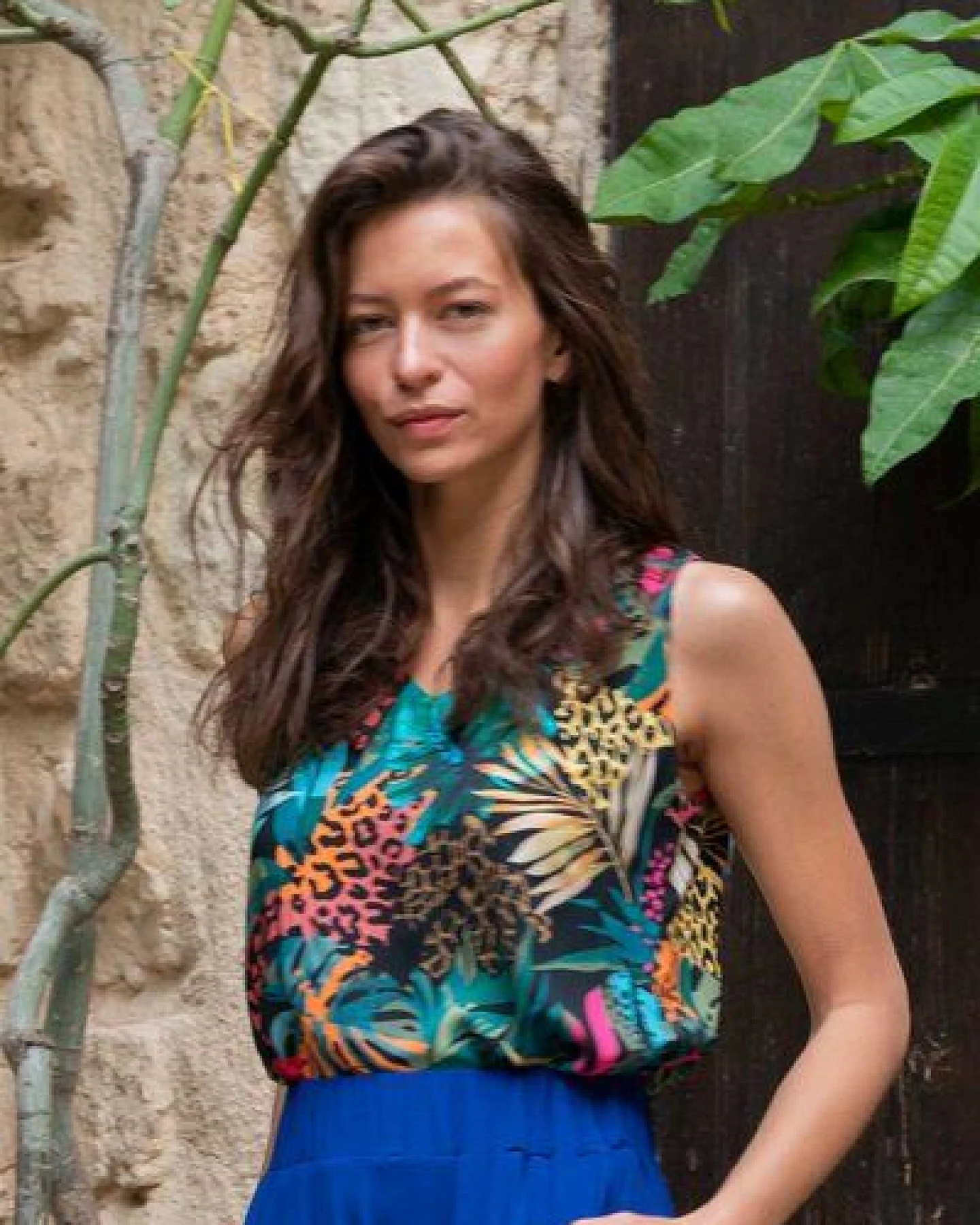WiDDA berlin gemusterte Sommerbluse tropic aus ECOVERO® – Ansicht 3