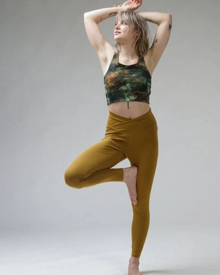 YogiLiebe Yoga Legging "Maitri" aus zertifizierter Bio-Baumwolle mit V high waist Bund