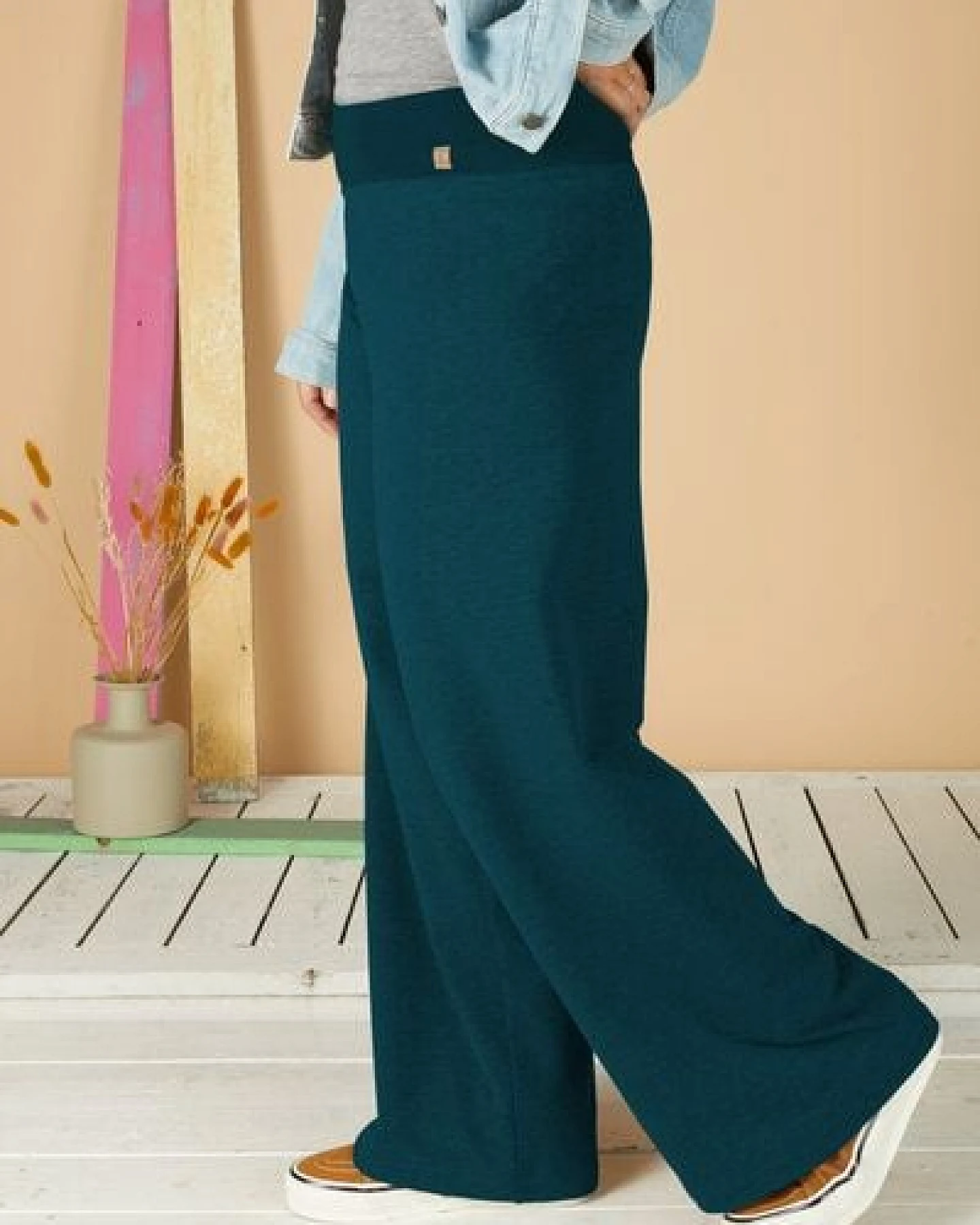 La Gitana Lässige Hose „Enja“ aus Bio French Terry, Passform: bequem in weitem Marlene Stil – Ansicht 3