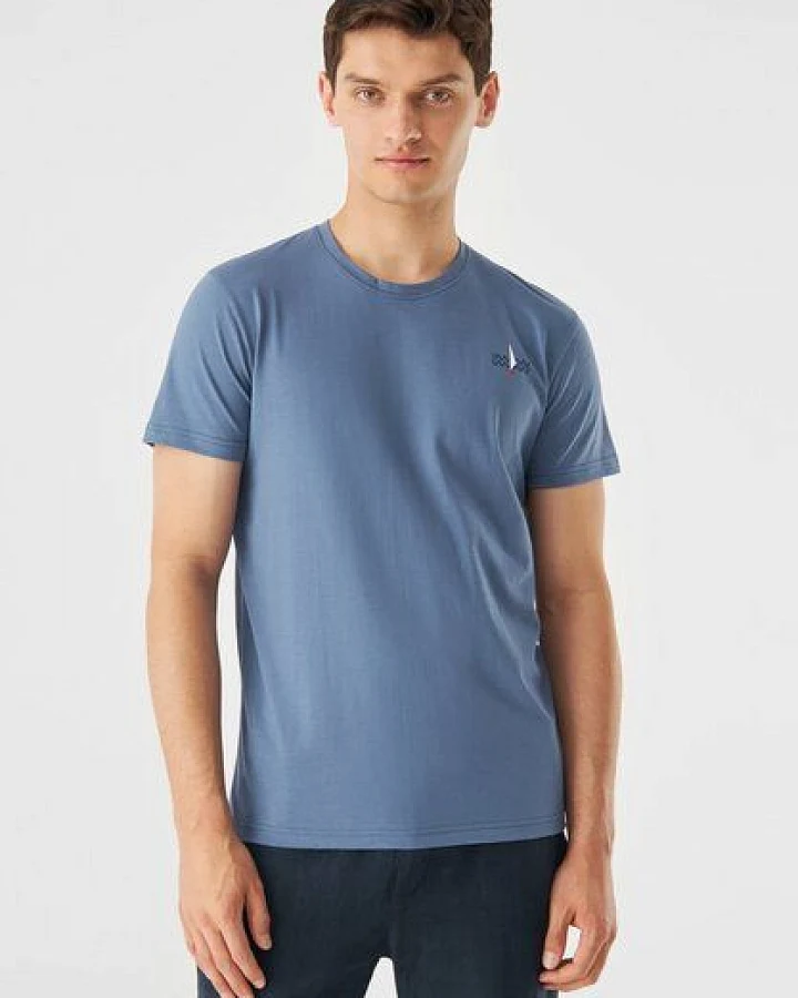 Givn Berlin T-Shirt GBCOLBY (Sailboat) aus Bio-Baumwolle - Steel Blue