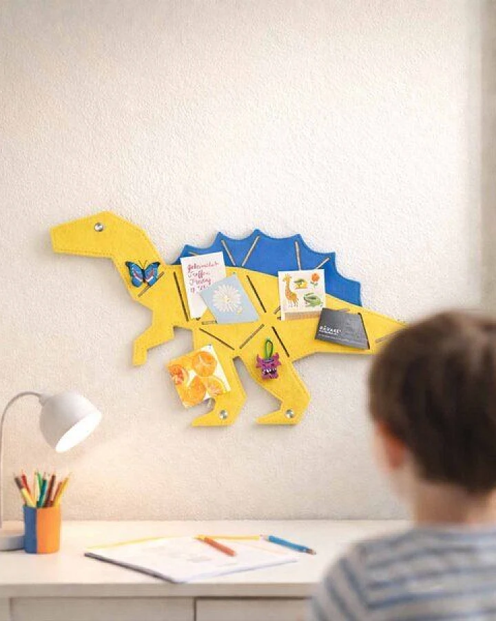 Dino-Pinnwand "SPINO" zum Stecken & Pinnen für Kinderzimmer von RÅVARE (SPINO)
