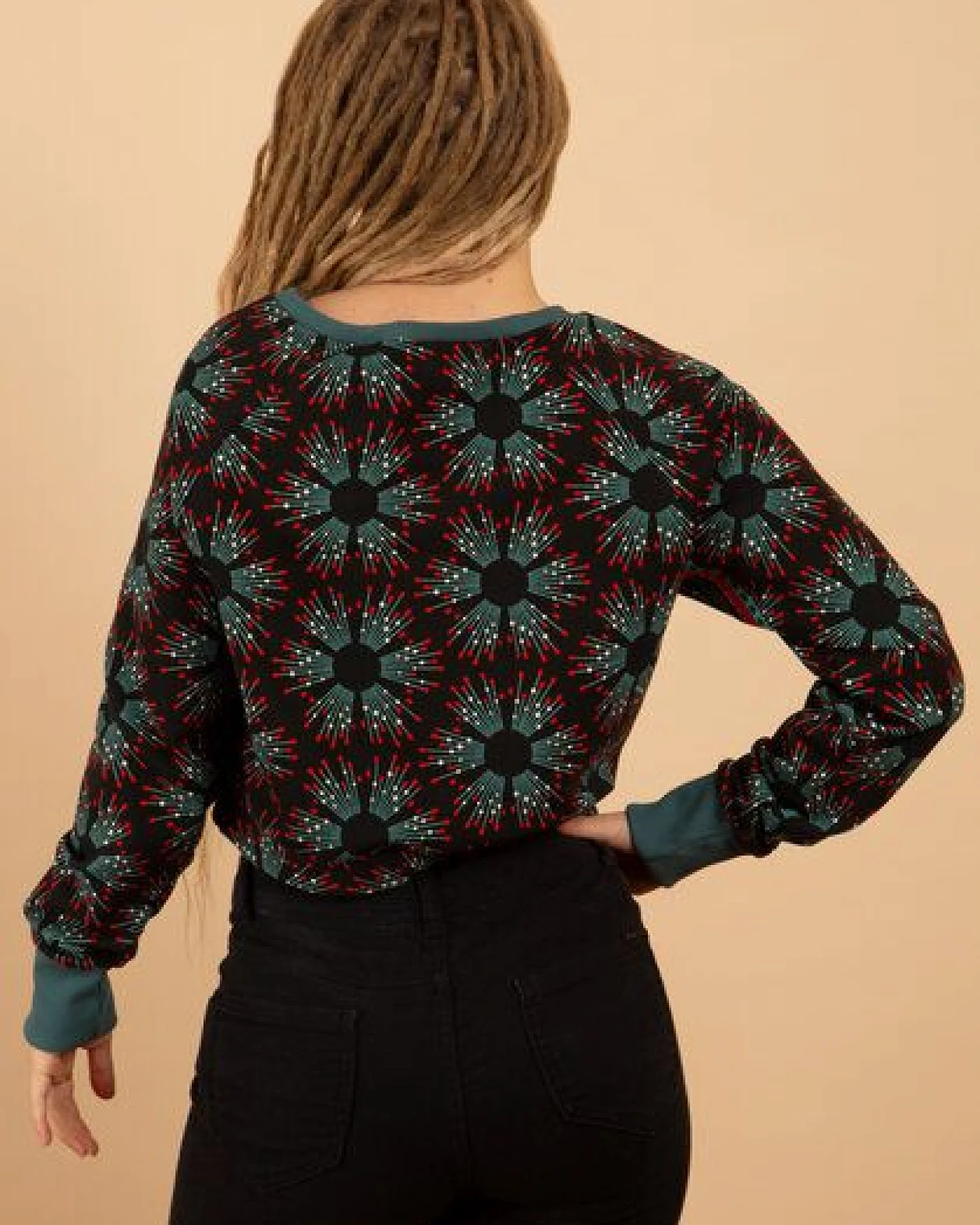 Die rote Zora Cropped Sweater Starlight – Ansicht 2