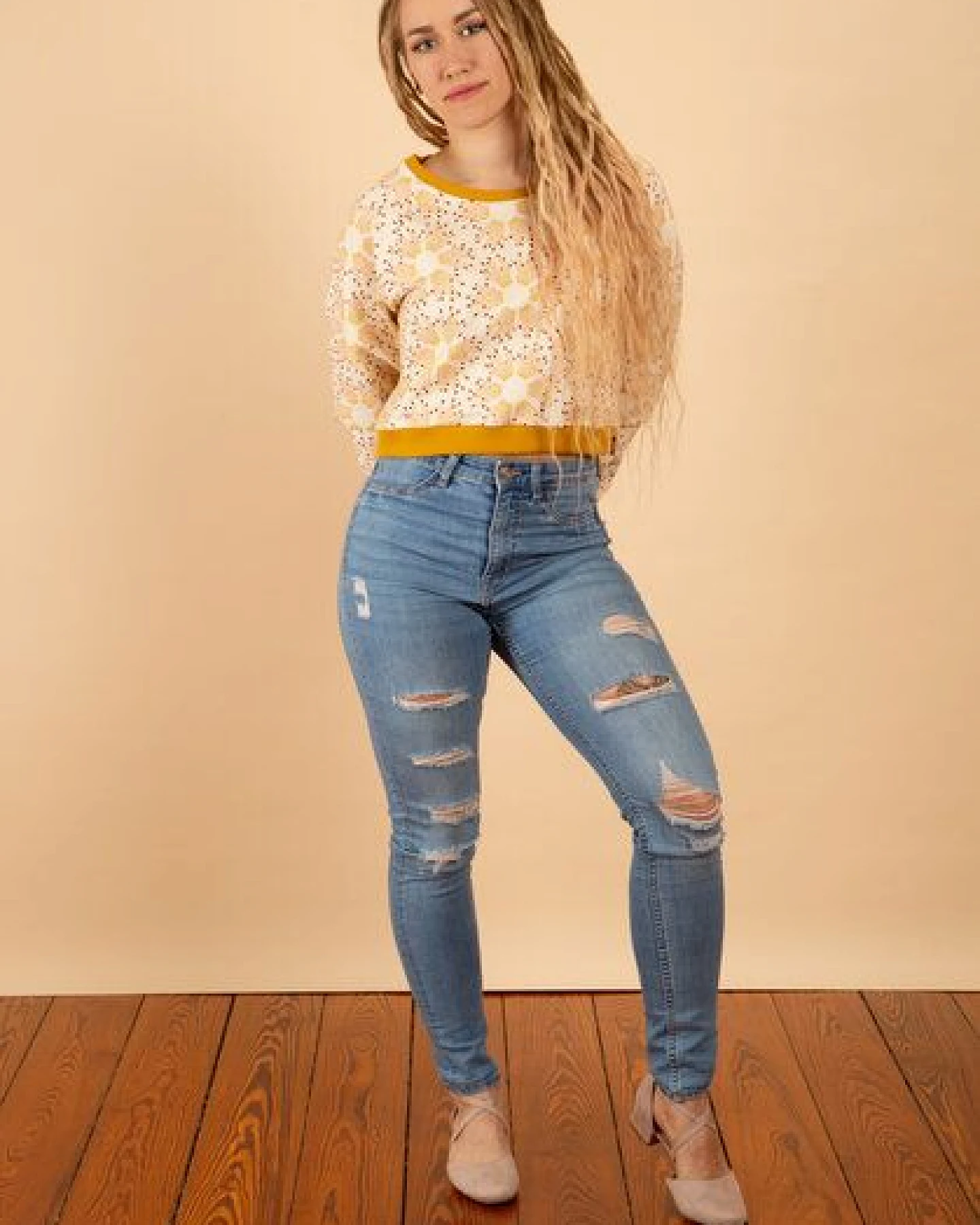 Die rote Zora Cropped Sweater Starlight – Ansicht 2