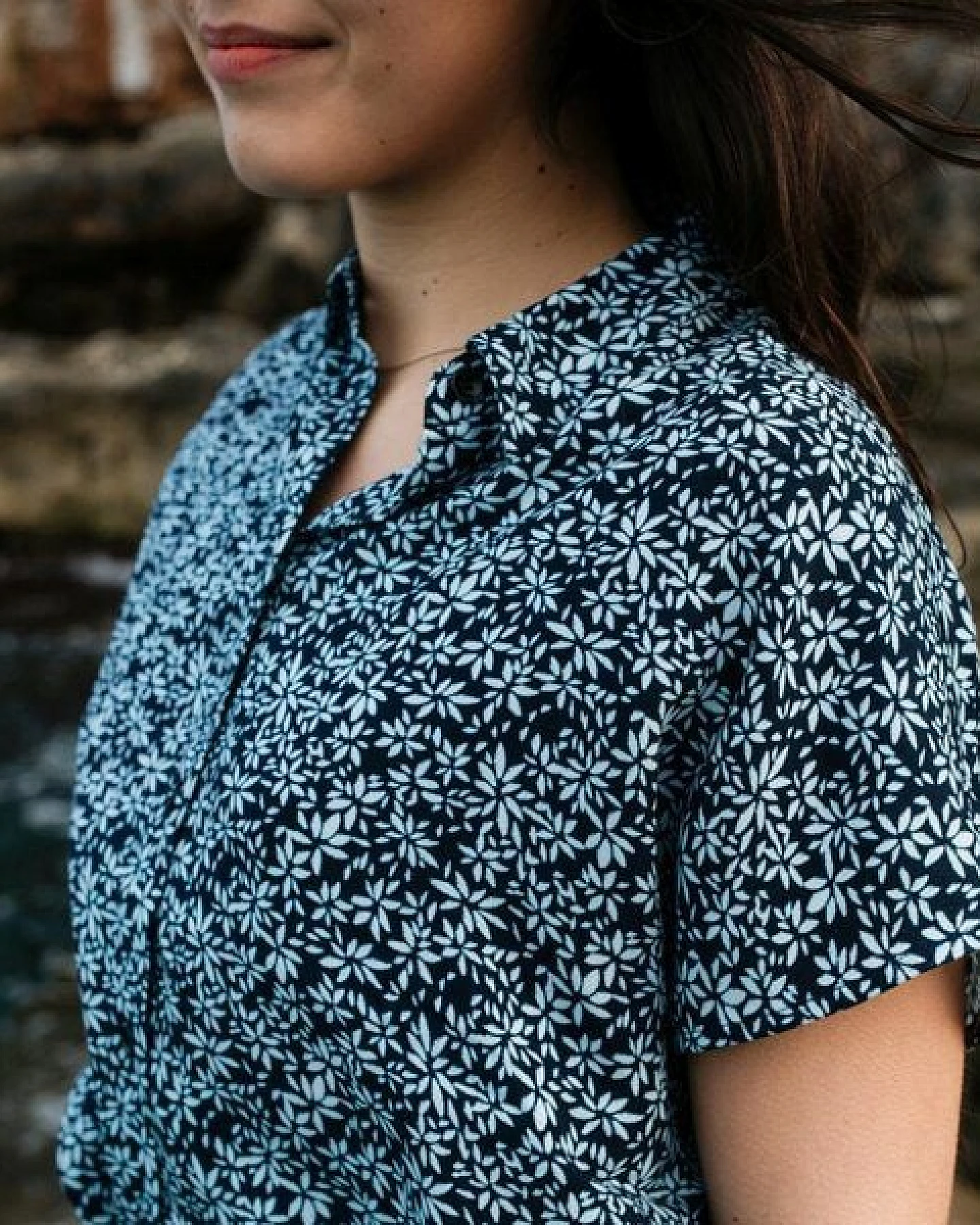 NORDLICHT Bluse Emmi mit Blumenmuster aus 100% Ecovero – Ansicht 3