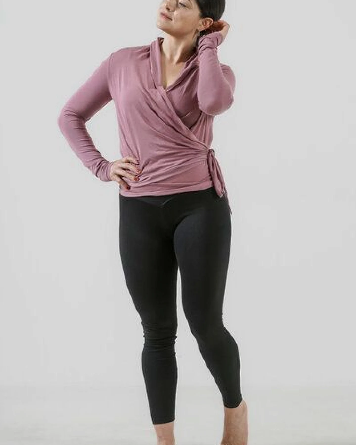 YogiLiebe Wickelbluse „Lakshmi“ aus TENCEL Modal – handgenäht in Deutschland – Ansicht 3