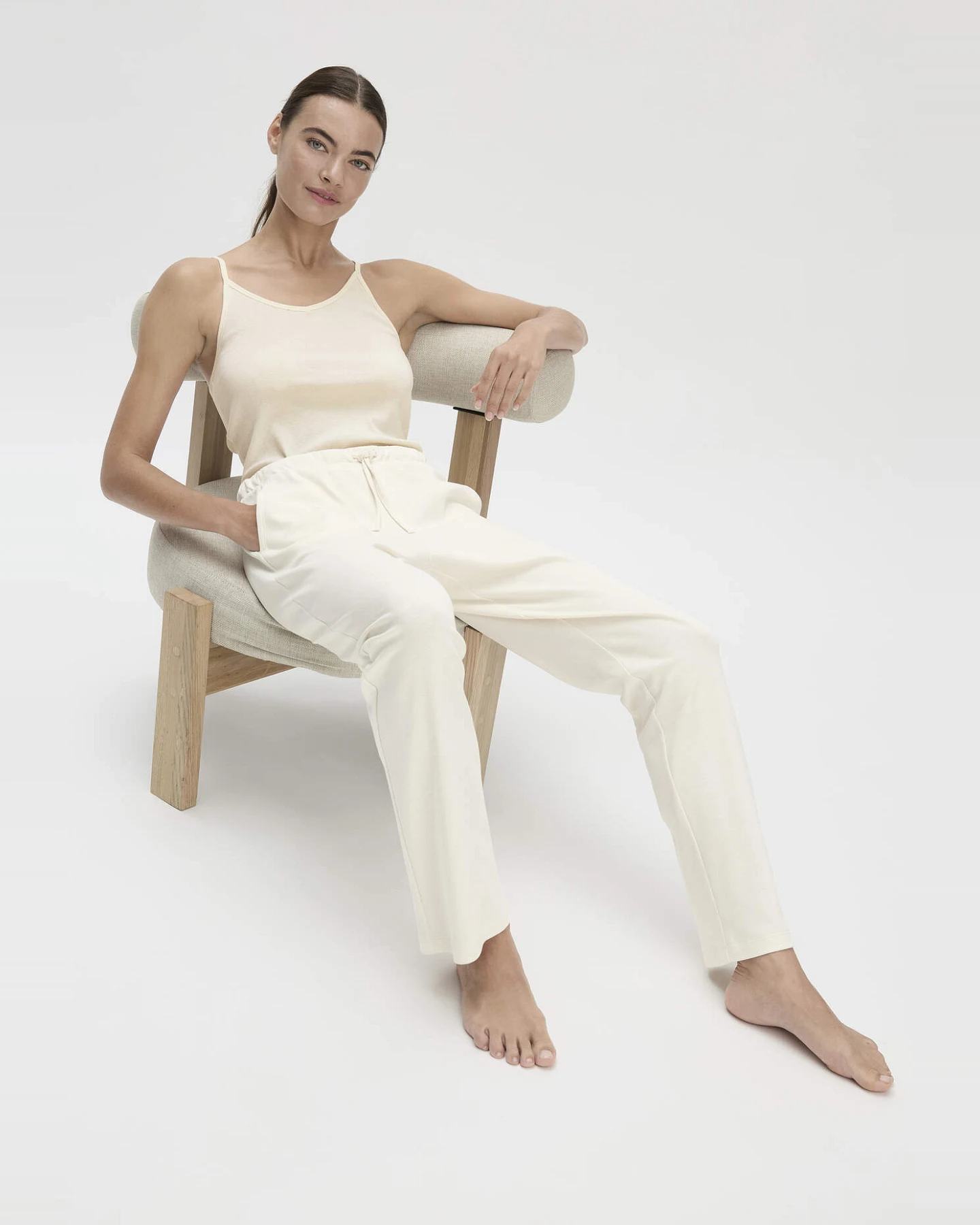hessnatur Damen Schlafhose PURE NATURE aus Bio-Baumwolle - natur - Größe 40 – Ansicht 3