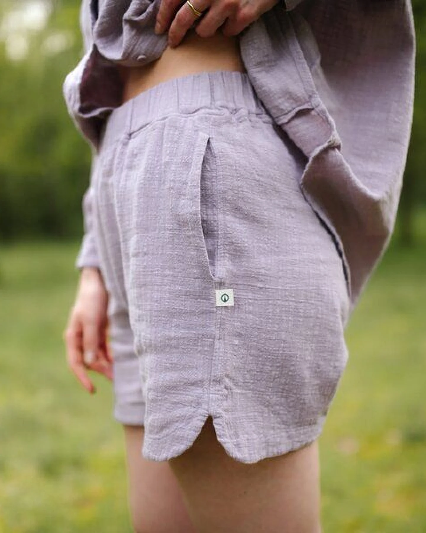 NORDLICHT Damen Shorts Letje mit Leinenstruktur aus 100% Bio-Baumwolle – Ansicht 4