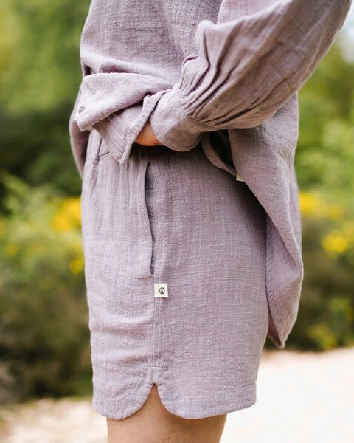 NORDLICHT Damen Shorts Letje mit Leinenstruktur aus 100% Bio-Baumwolle – Ansicht 2