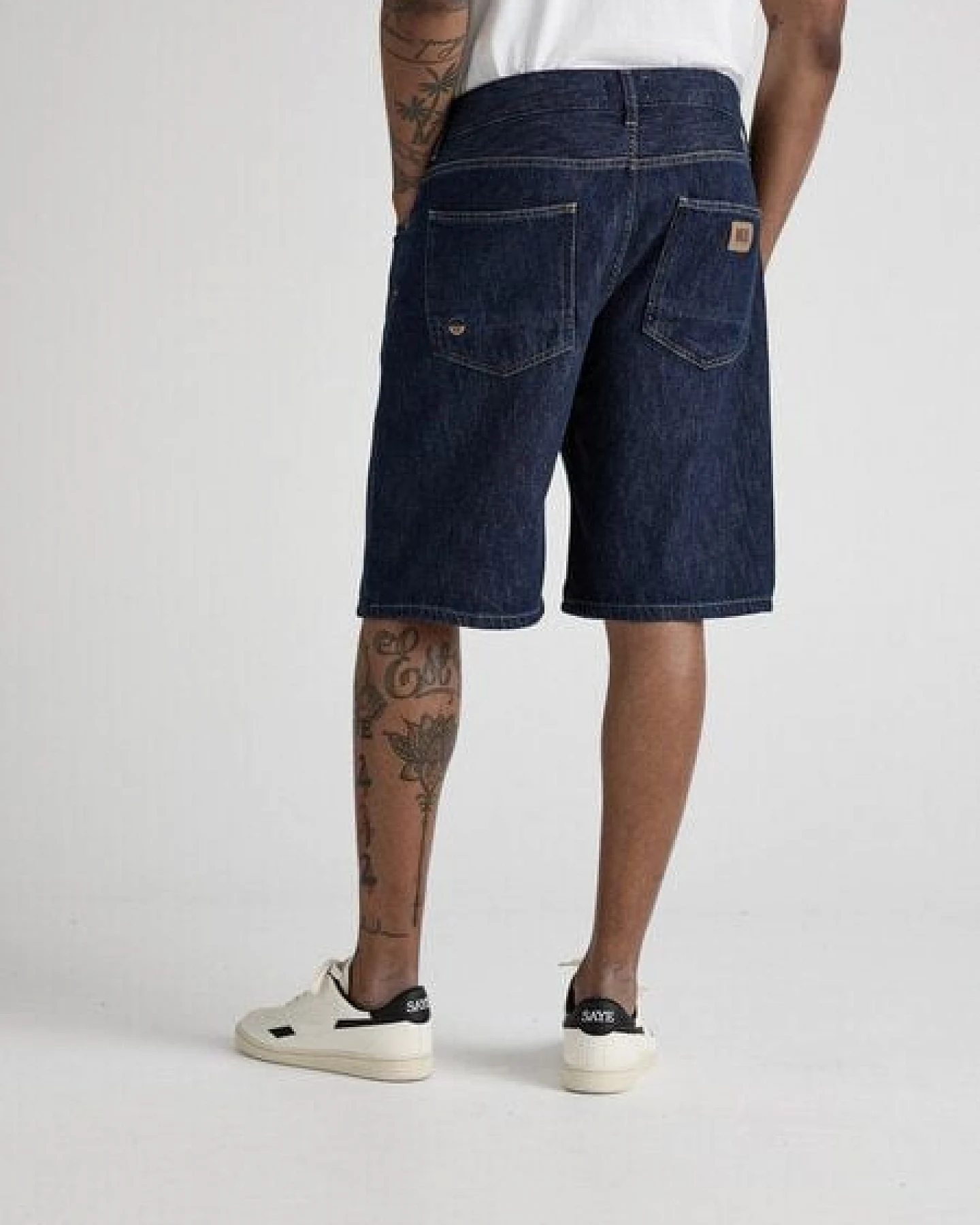 MUD Jeans JAMES Denim Shorts mit recyceltem Baumwollanteil – Ansicht 4