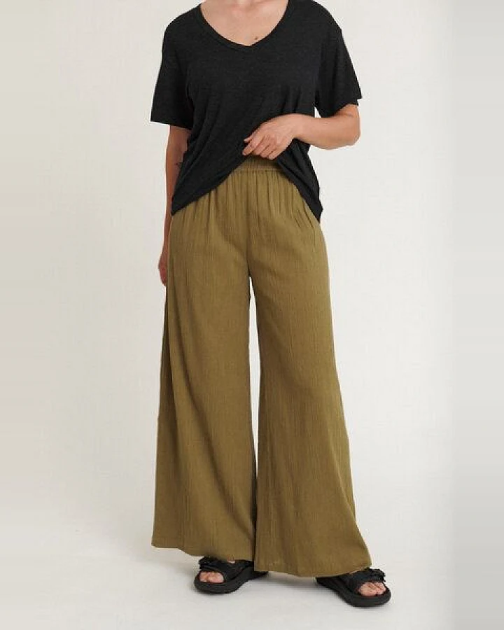 Basic Apparel Lockere Hose SIMONE aus Bio-Baumwolle