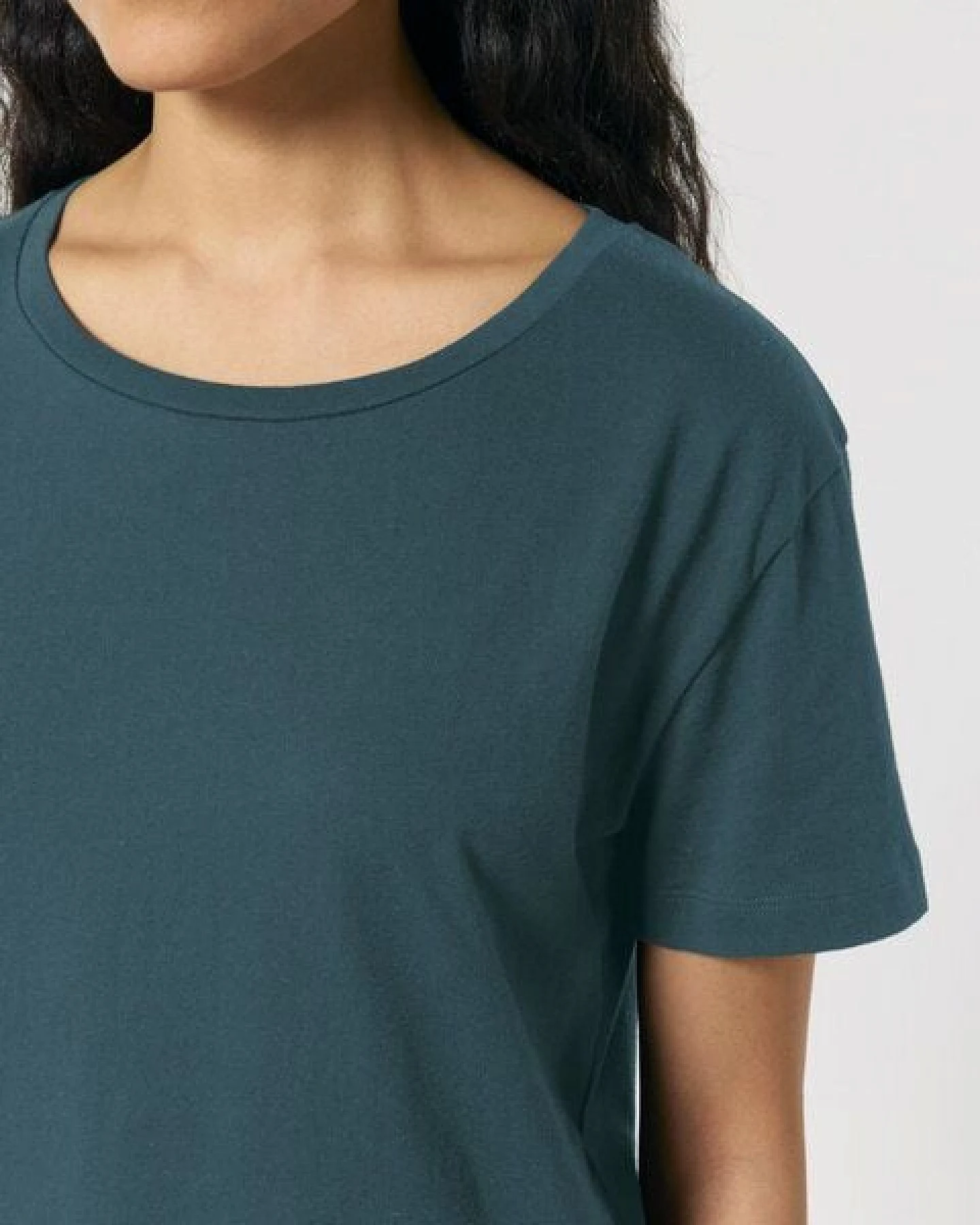 FAIRTICKEN BASICS Damen Basic Rundhals T-Shirt aus 100% Bio-Baumwolle – Ansicht 4