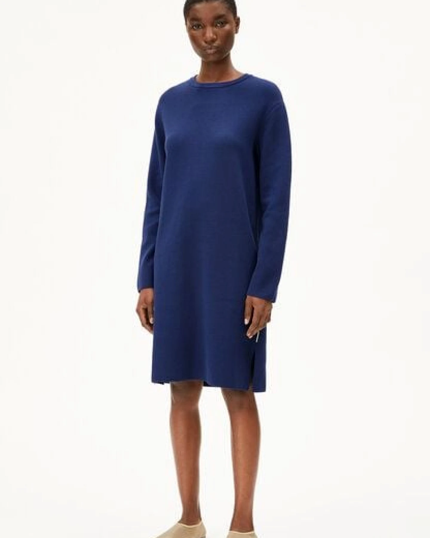 ARMEDANGELS ROSANNIAAS Damen Strickkleid aus Bio-Baumwolle – Ansicht 4