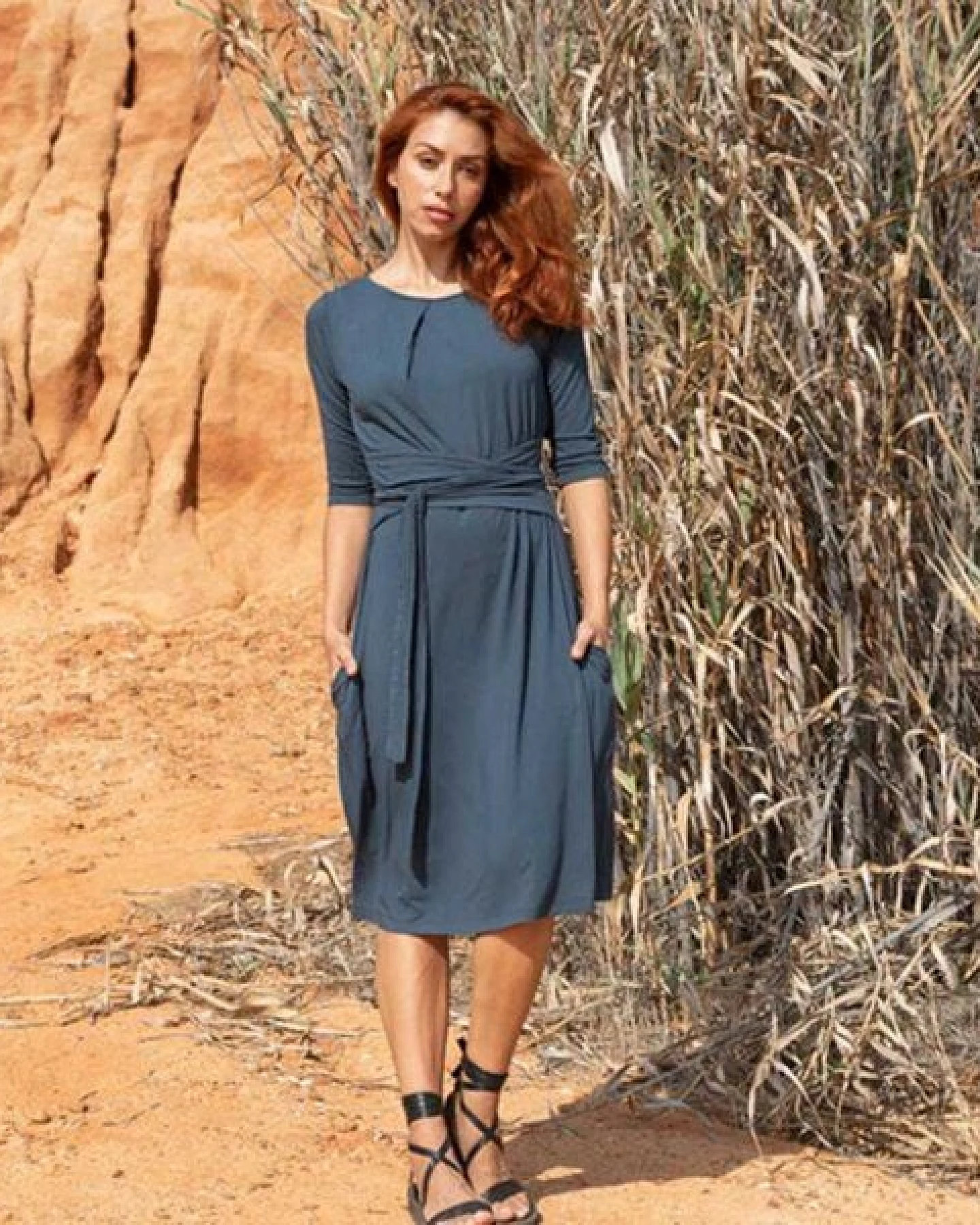 WiDDA berlin Wickelkleid in Rauchblau – Ansicht 4