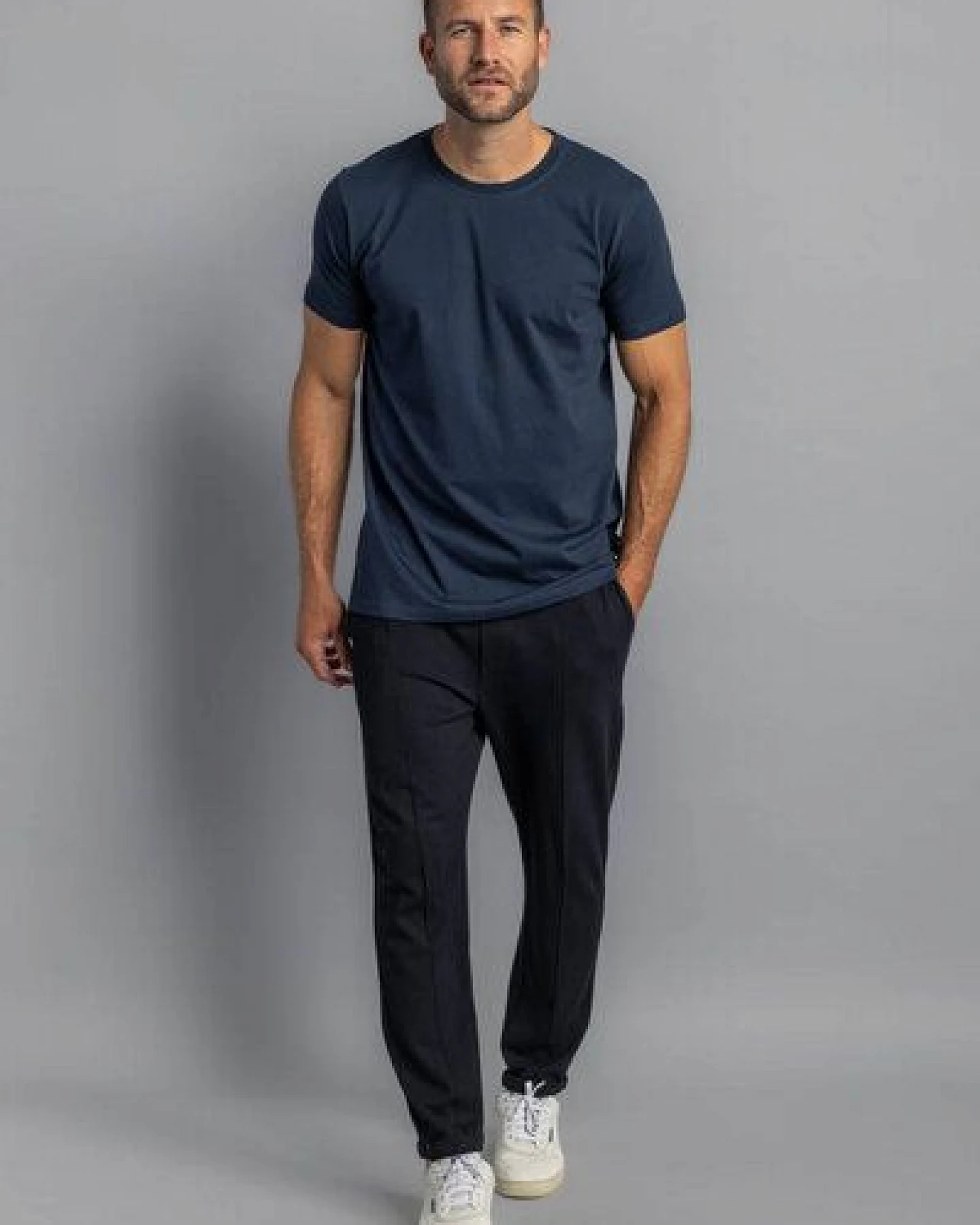 dirts Premium Blank T-Shirt SLIM – Ansicht 2