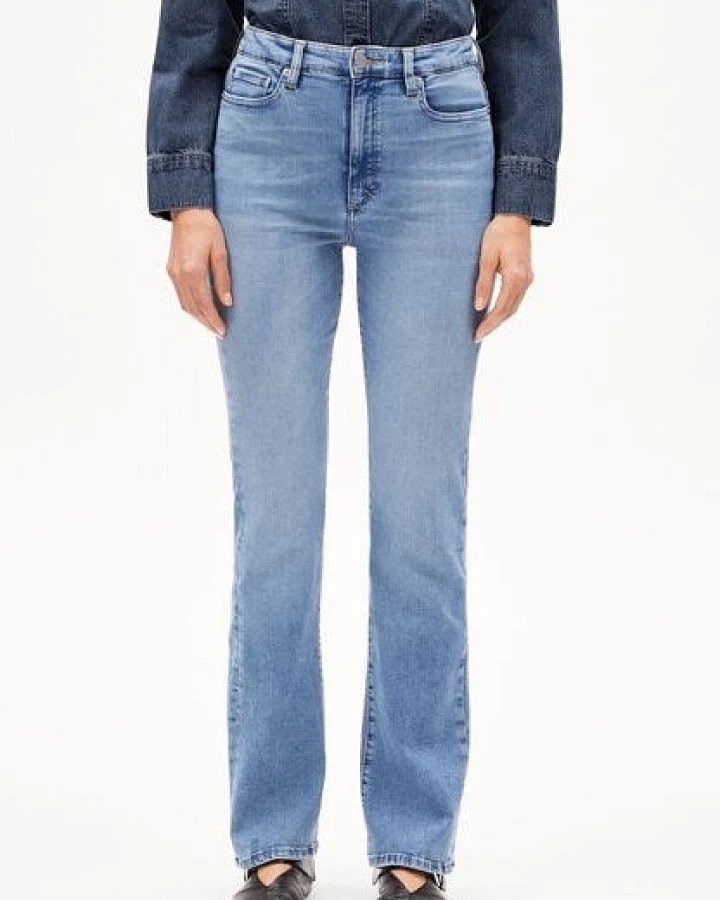 ARMEDANGELS LINNAA Damen Bootcut Jeans Bio-Baumwoll Mix X-Stretch