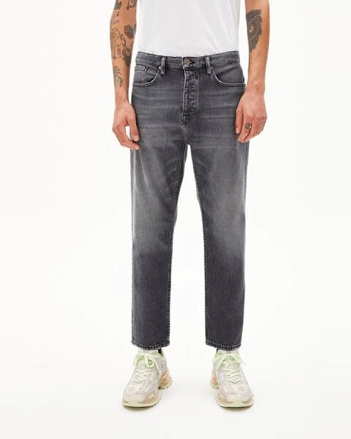 ARMEDANGELS AAUSTIN Herren Relaxed Tapered Jeans Bio-Baumwoll Mix Comfort-Stretch