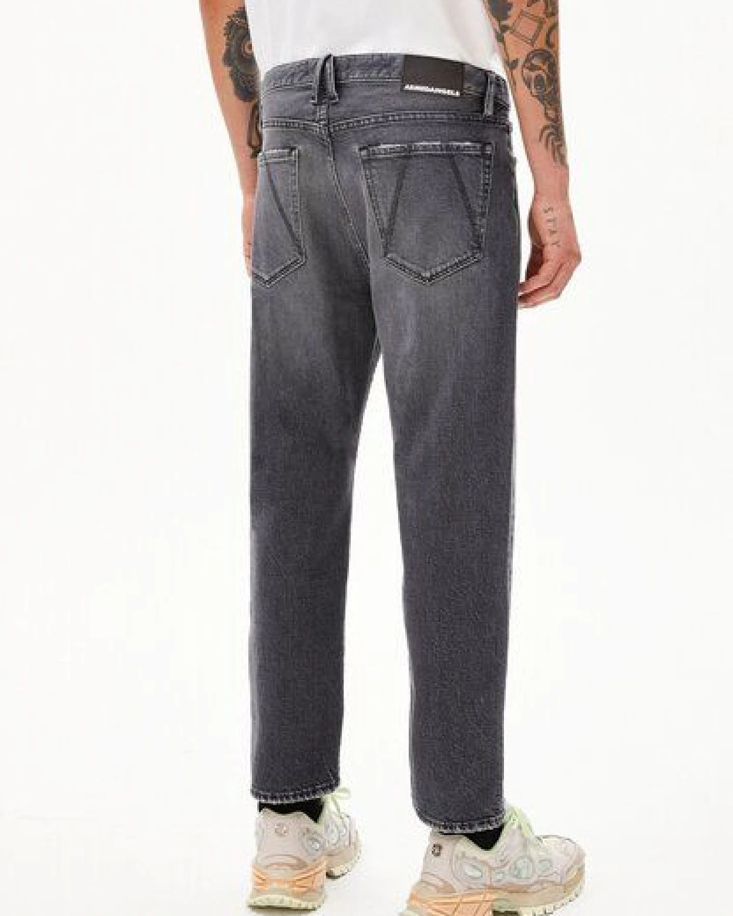 ARMEDANGELS AAUSTIN Herren Relaxed Tapered Jeans Bio-Baumwoll Mix Comfort-Stretch – Ansicht 2