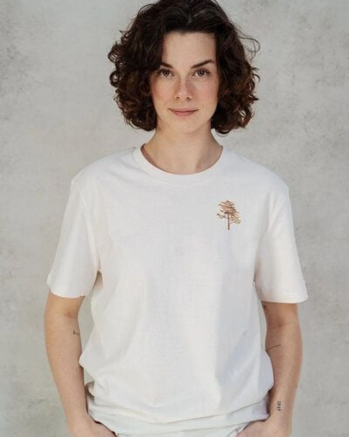 Kultgut Artdesign - Recyceltes Bio- Baumwolle - off white/ Little Tree in echter Woodoptik – Ansicht 3