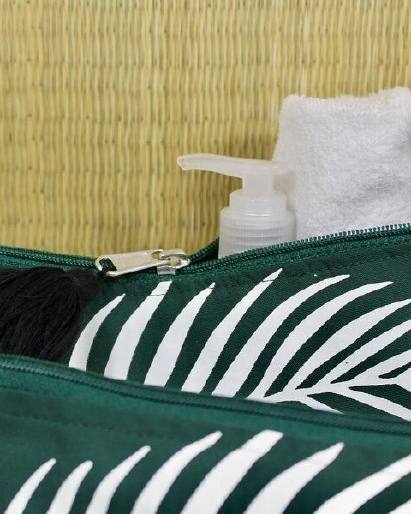 Schönes aus Indochina 2er-Set Kosmetiktaschen aus Upcycling-Baumwollstoffen – Ansicht 3