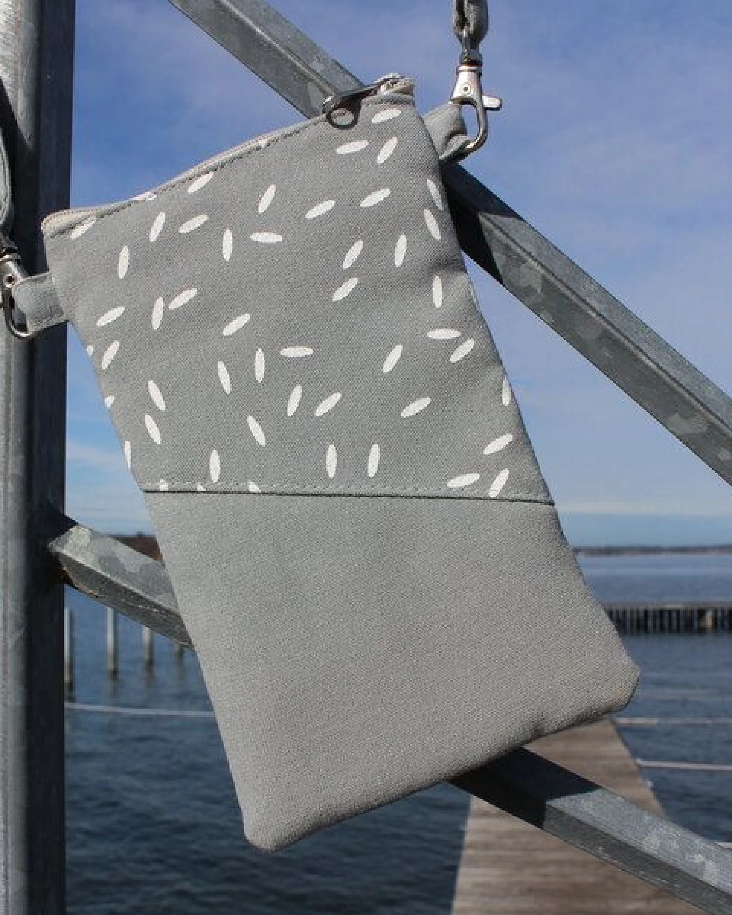 Schönes aus Indochina Handytasche zum Umhängen aus Upcycling-Baumwollstoffen – Ansicht 2