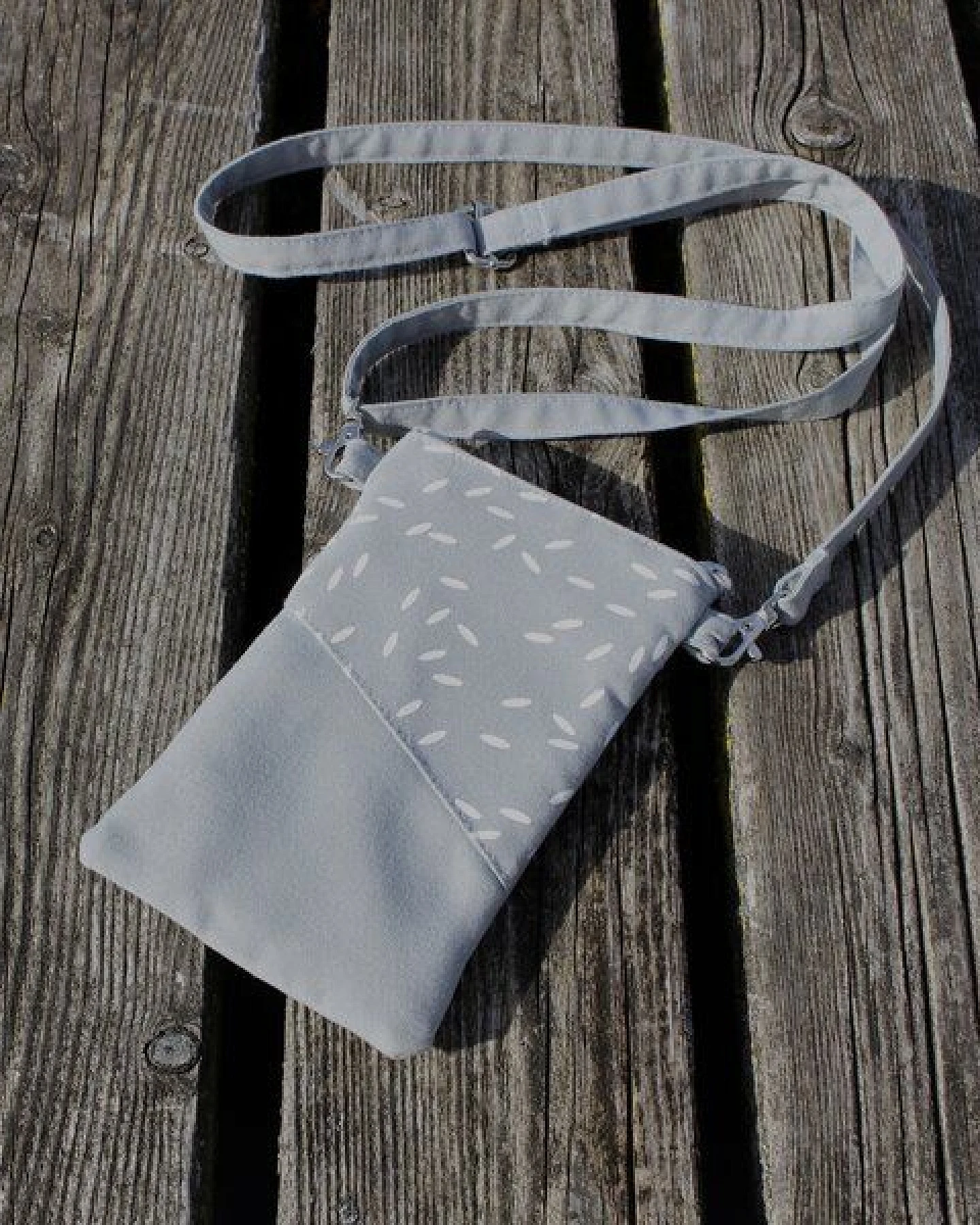 Schönes aus Indochina Handytasche zum Umhängen aus Upcycling-Baumwollstoffen – Ansicht 3