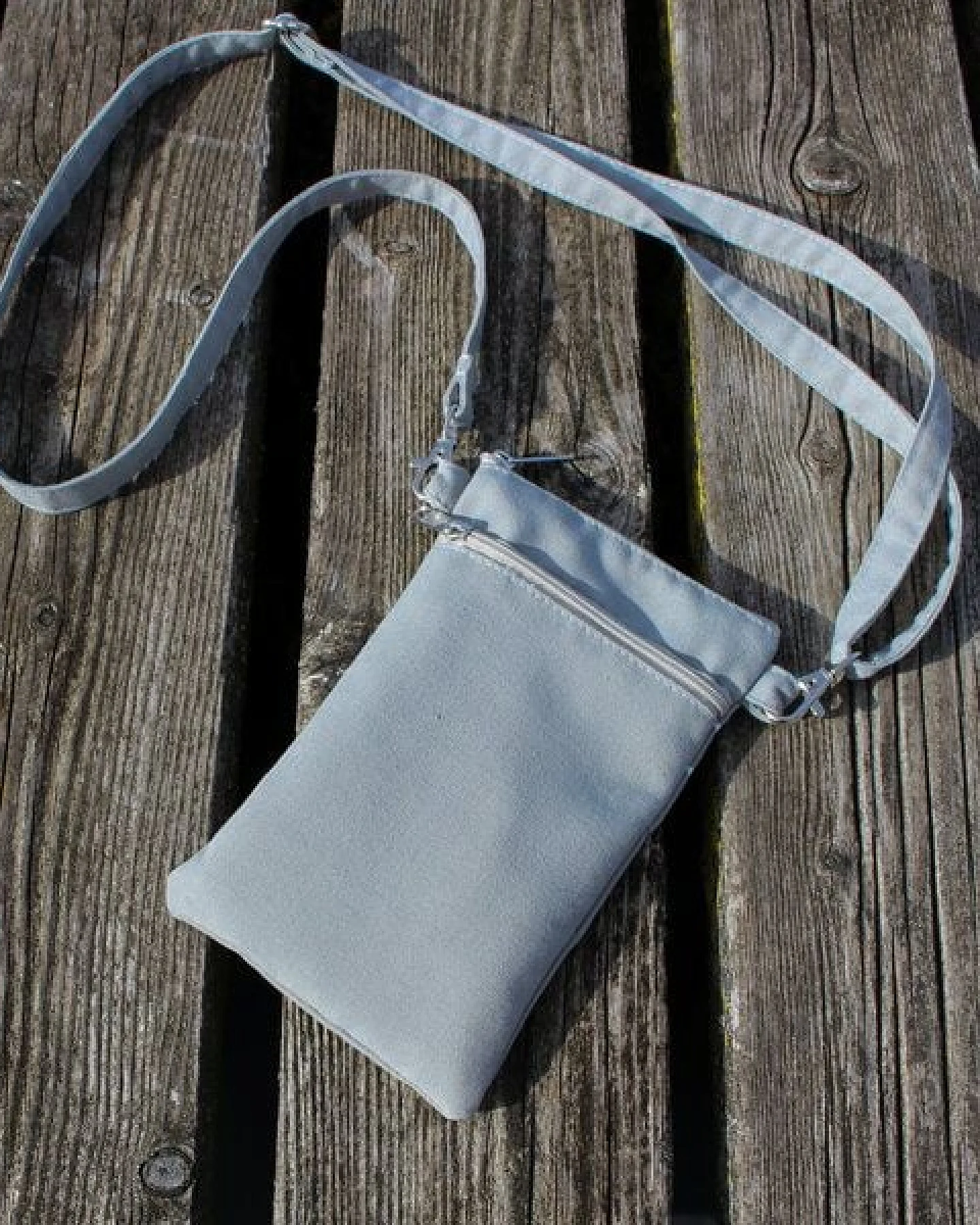 Schönes aus Indochina Handytasche zum Umhängen aus Upcycling-Baumwollstoffen – Ansicht 4