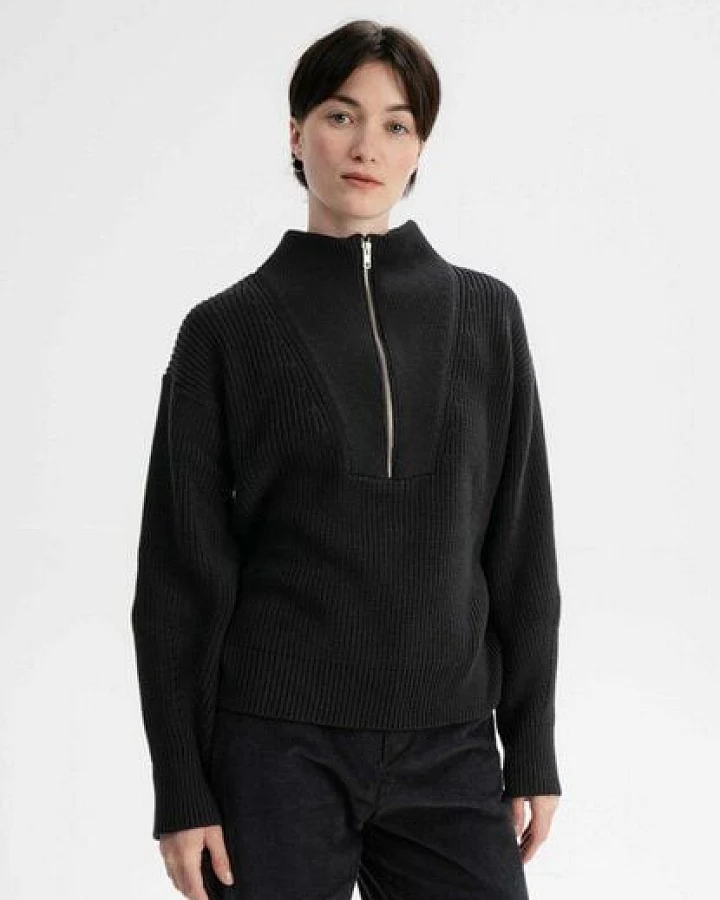 Schwarz