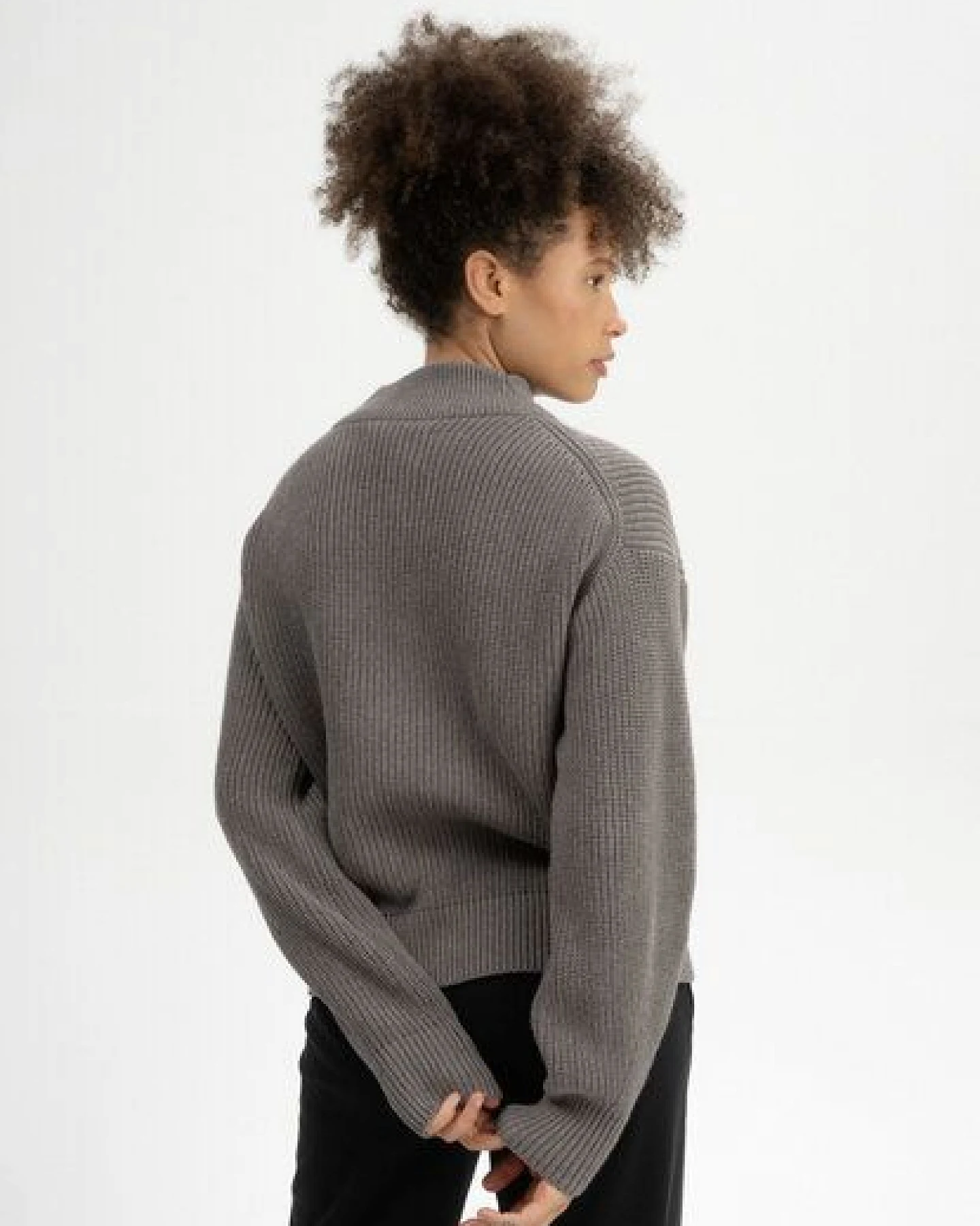 MELA Rippstrick Troyer Style KIMAYA aus 100% Bio-Baumwolle – Ansicht 2