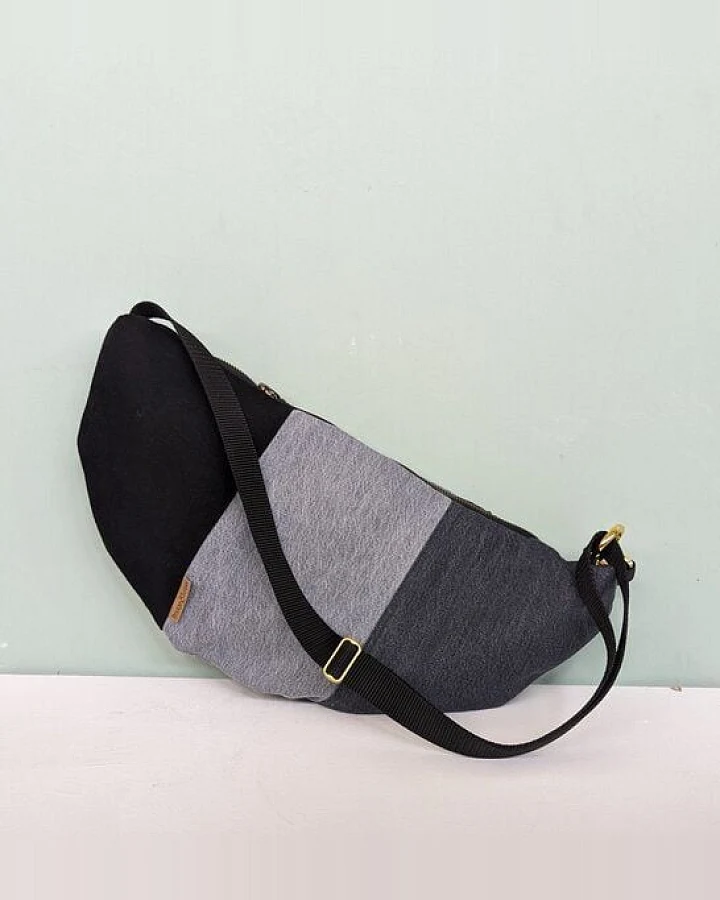 Bridge&Tunnel Moon Bag - black