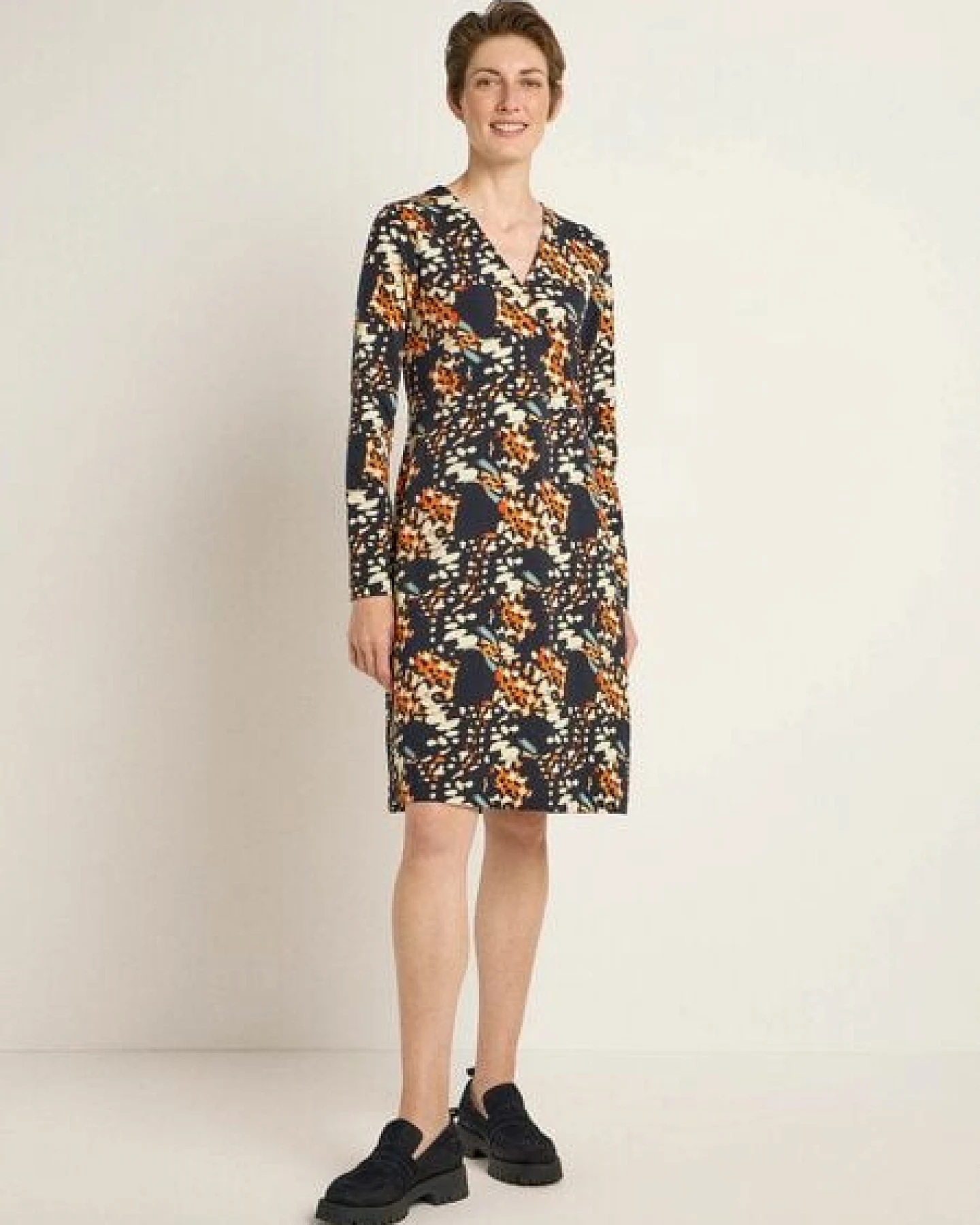 LANIUS Kleid in Wickeloptik aus Bio-Baumwolle und Tencel – Ansicht 2