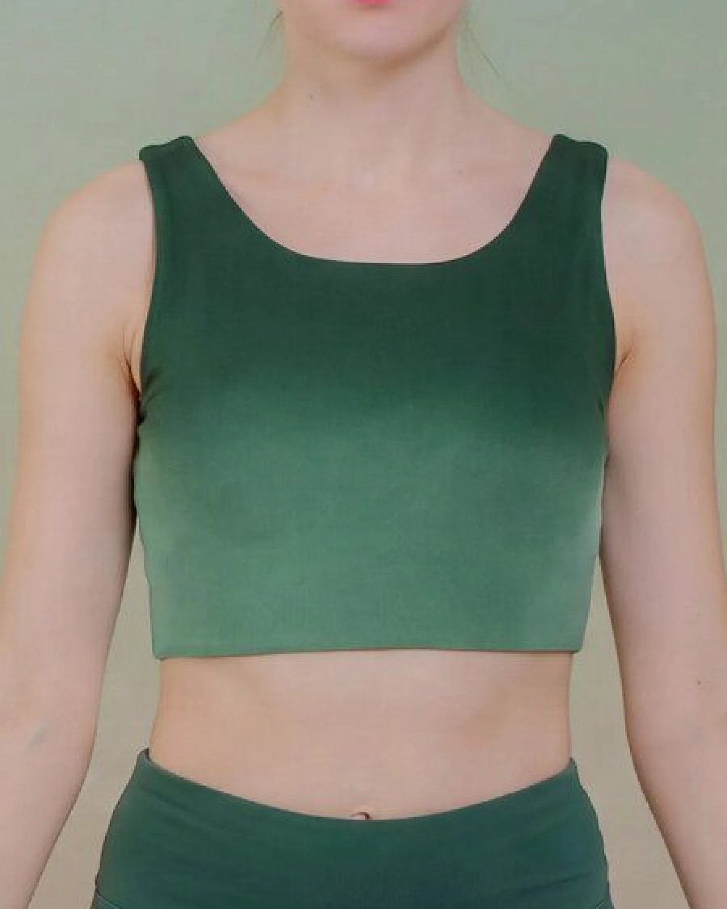 nice to meet me Reversible Crop Tank – wendbares Top aus Bio-Baumwolle – Ansicht 4