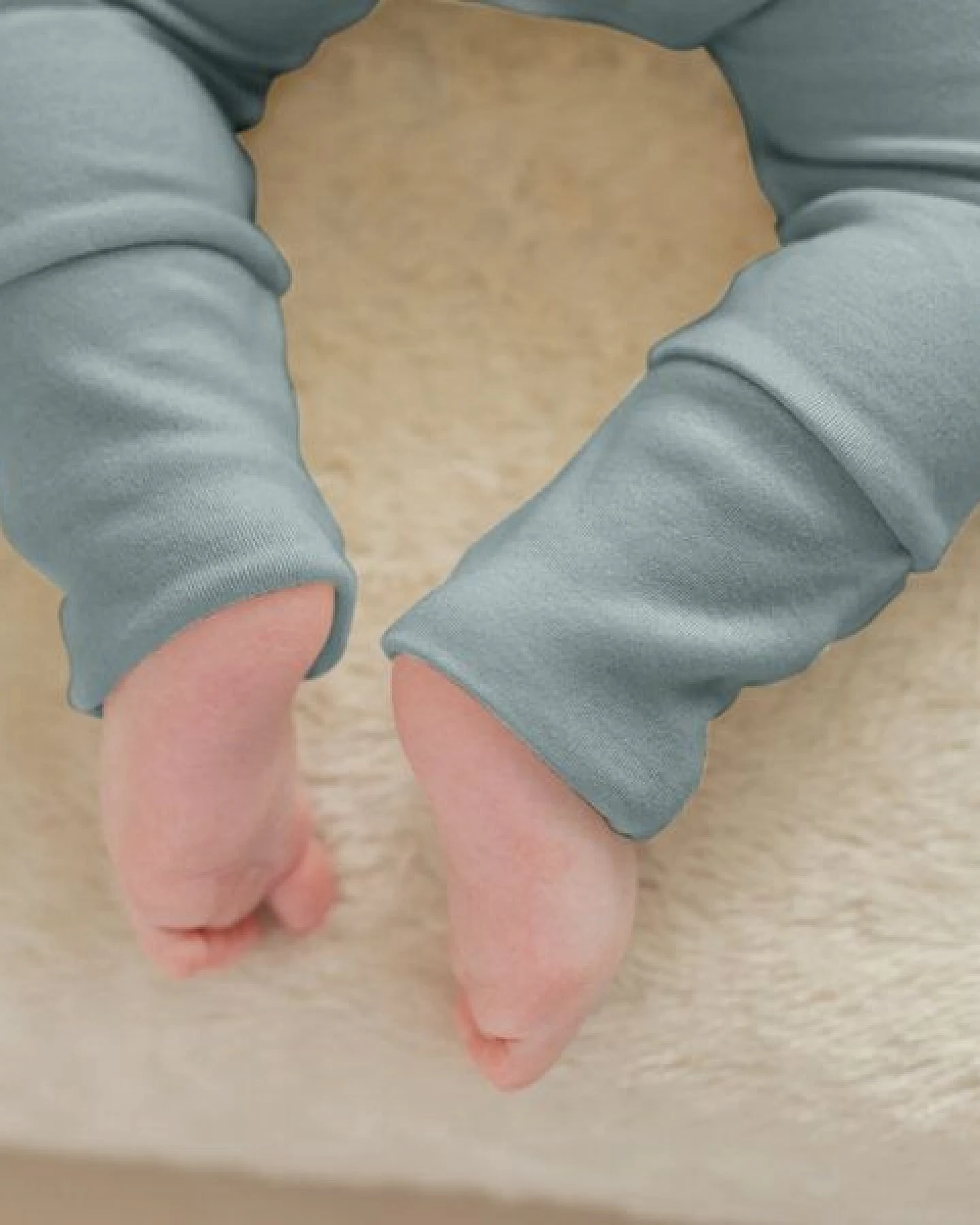 Elsara Mitwachsender Babystrampler Bio-Baumwolle 100% GOTS – Ansicht 3