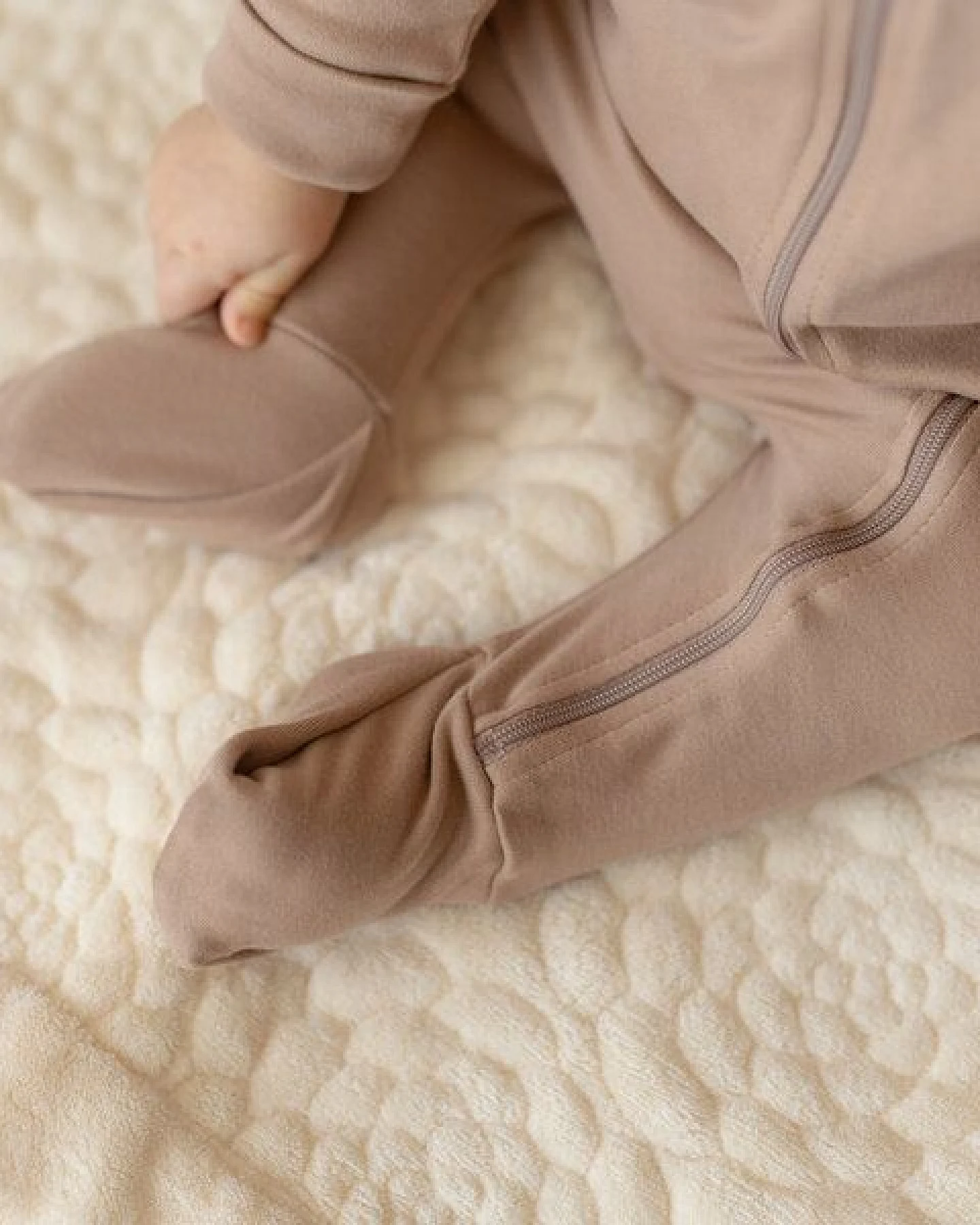 Elsara Mitwachsender Babystrampler Bio-Baumwolle 100% GOTS – Ansicht 4