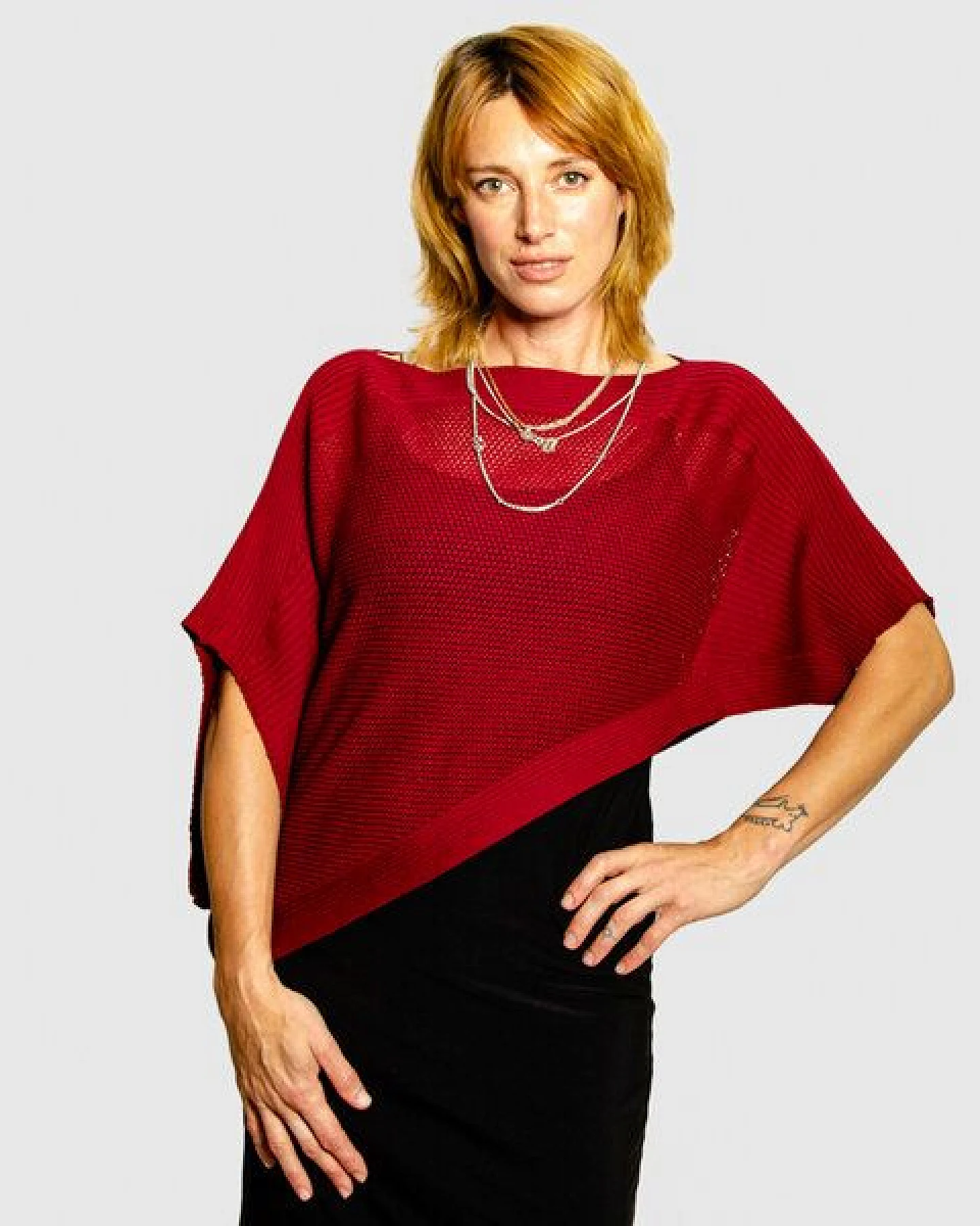 LANARTO slow fashion Poncho Cape aus mulesingfreier Merinowolle in edlen Farben – Ansicht 2