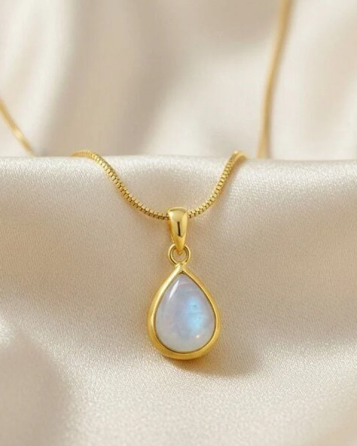 MOANINA Kette Nola Mondstein • 8k Echtgold