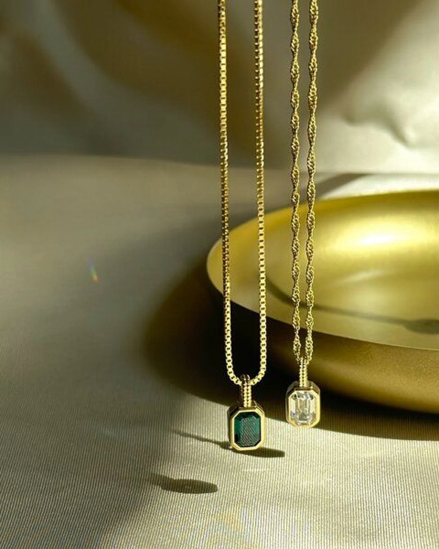 MOANINA Kette Esmeraldia • 8k Echtgold – Ansicht 3