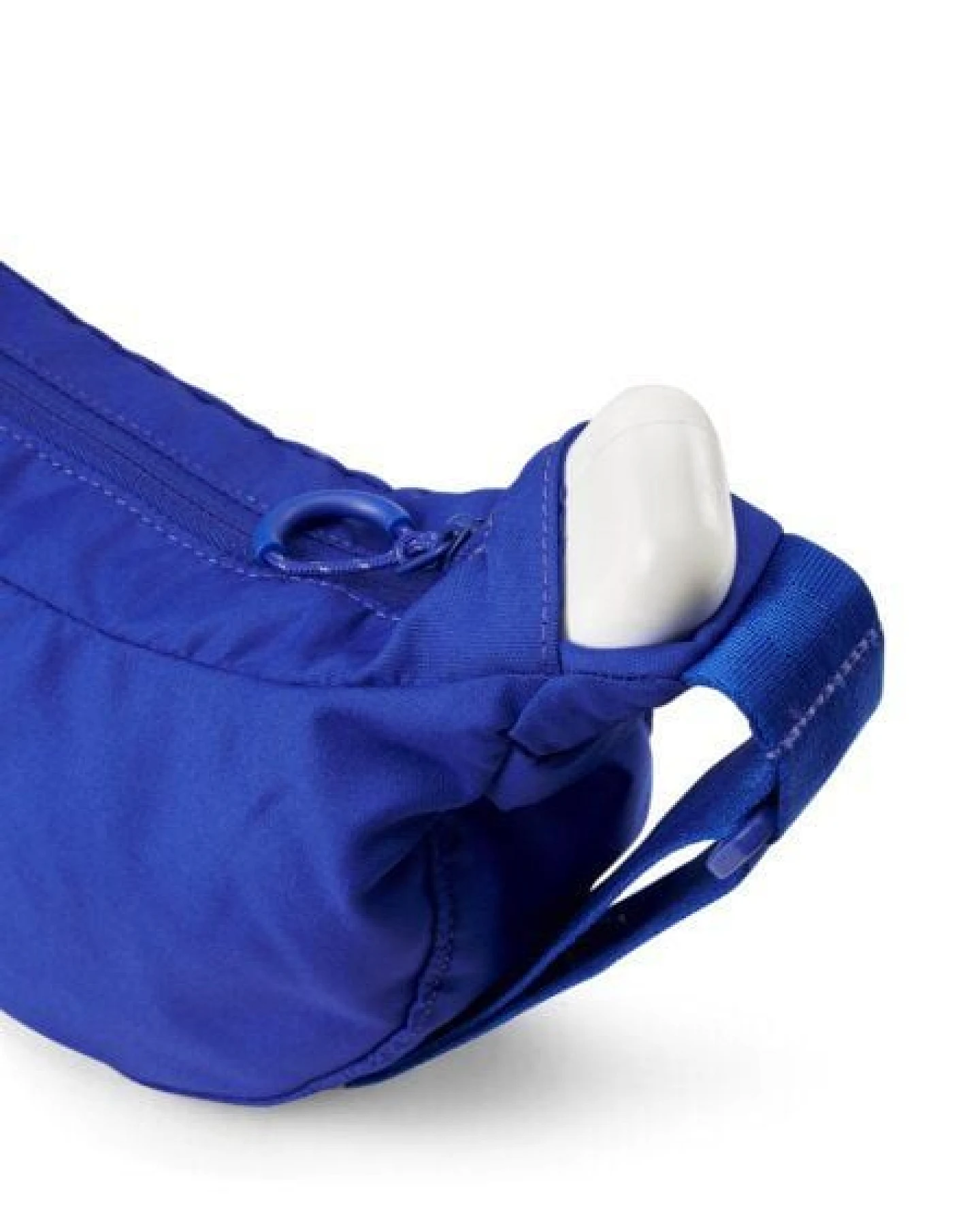 pinqponq Umhängetasche - Krumm Small - aus recyceltem Nylon – Ansicht 4