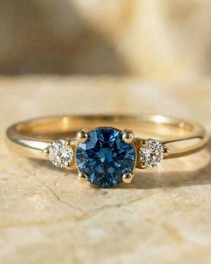 Spirit of Island Blauer Saphir & Diamanten Ring