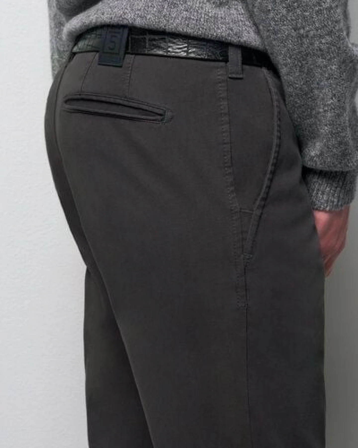 M 5 BY MEYER MIKROSTRUKTUR SUPER-STRETCH CHINO – Ansicht 4
