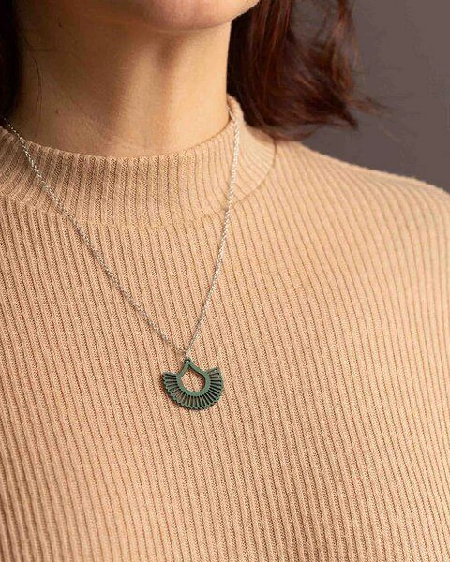 feinformart Kette mit Holzanhänger 'Boho' – Ansicht 2