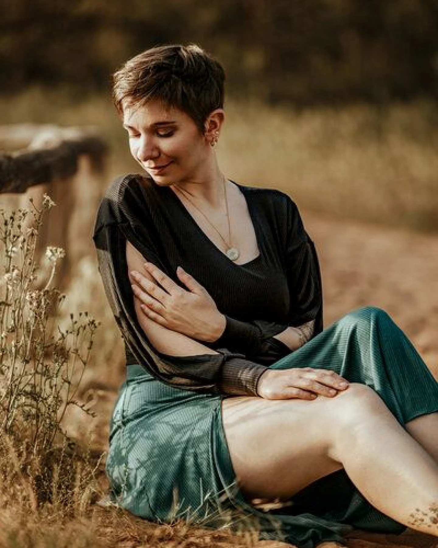 Vivien Joy Flower Pulli mit Schlitzen an den Ärmeln - Farrah – Ansicht 2