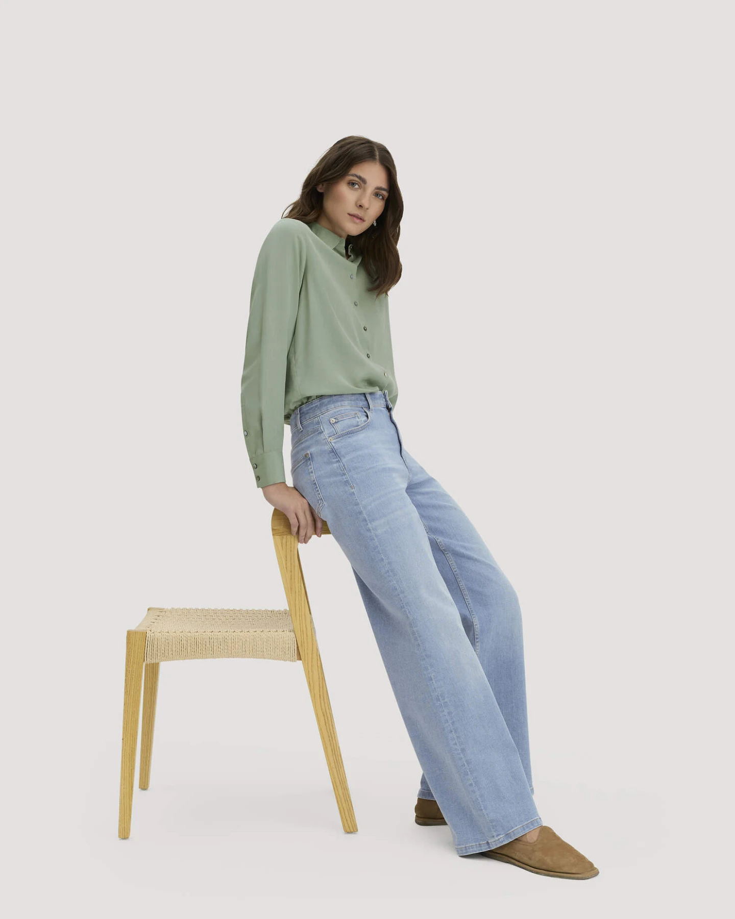hessnatur Damen Jeans ALVA Wide Leg aus Bio-Denim - blau - Größe 27/34 – Ansicht 4