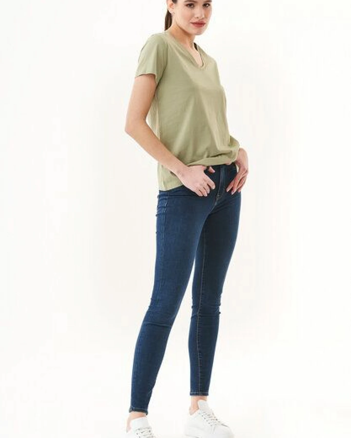 ORGANICATION Natural Dye T-Shirt aus Bio-Baumwolle – Ansicht 3