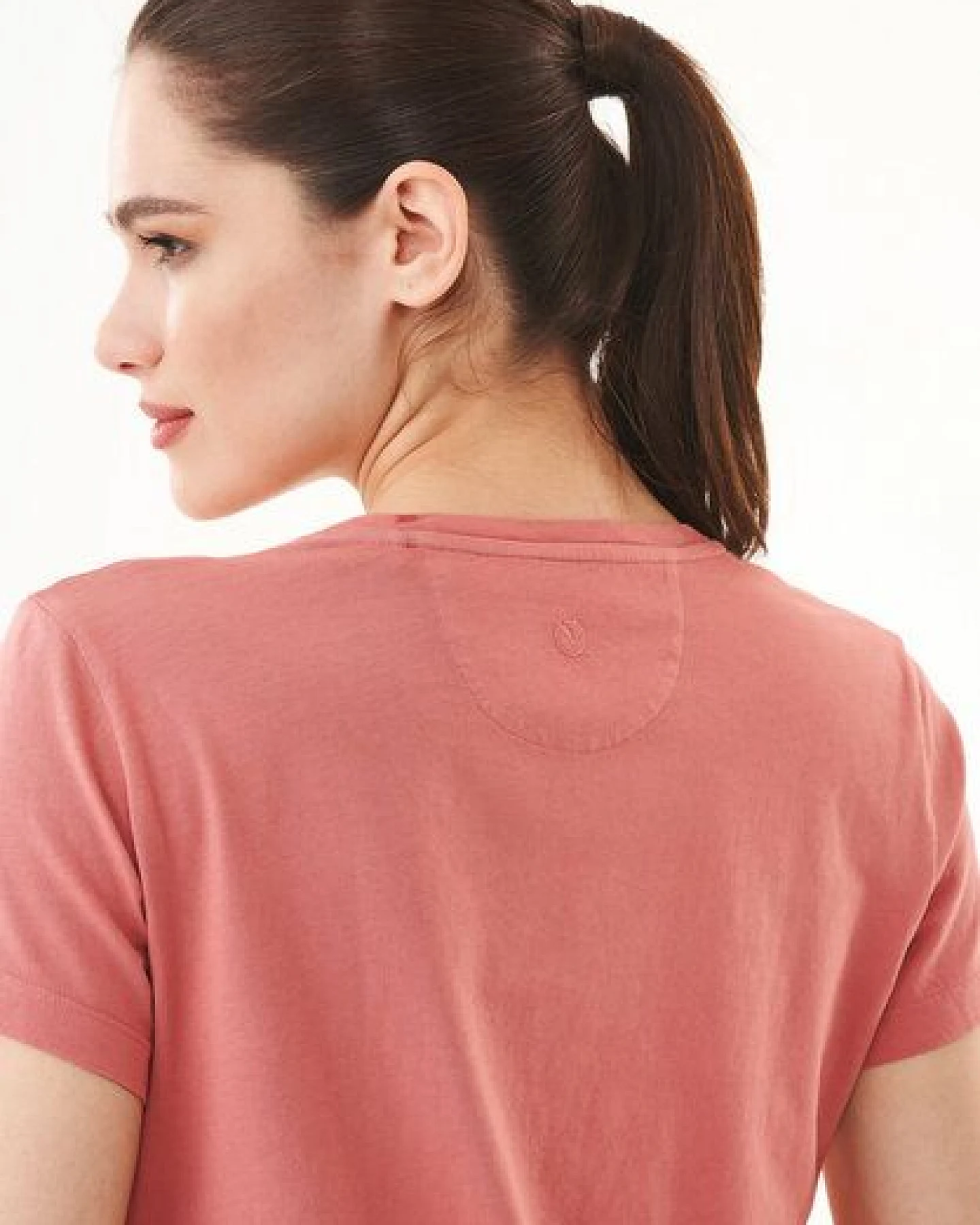 ORGANICATION Natural Dye T-Shirt aus Bio-Baumwolle – Ansicht 2