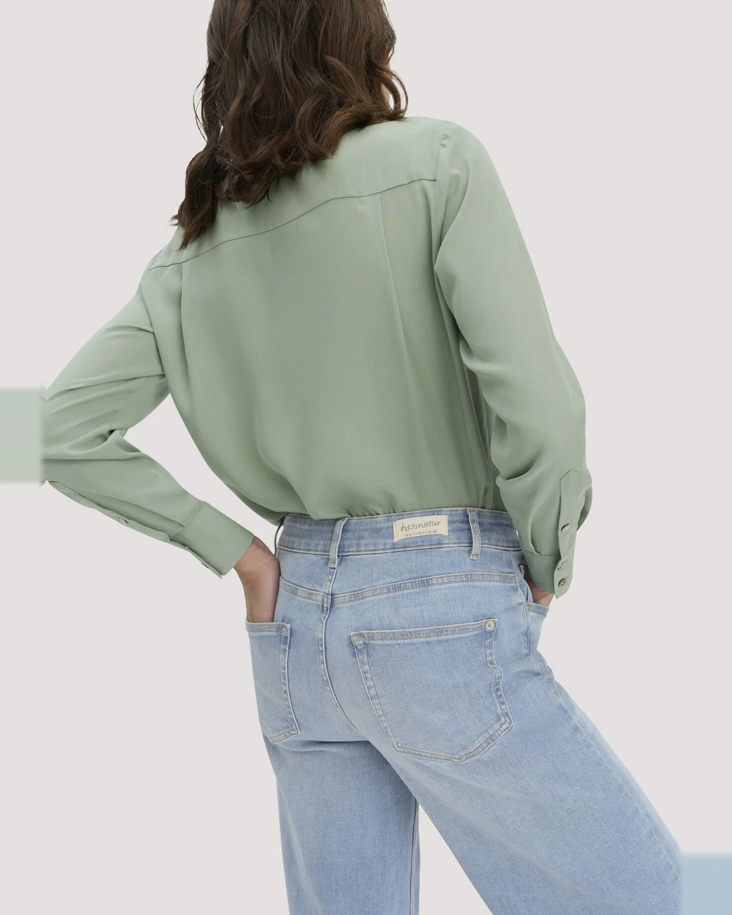 hessnatur Damen Jeans ALVA Wide Leg aus Bio-Denim - blau - Größe 32/32 – Ansicht 3