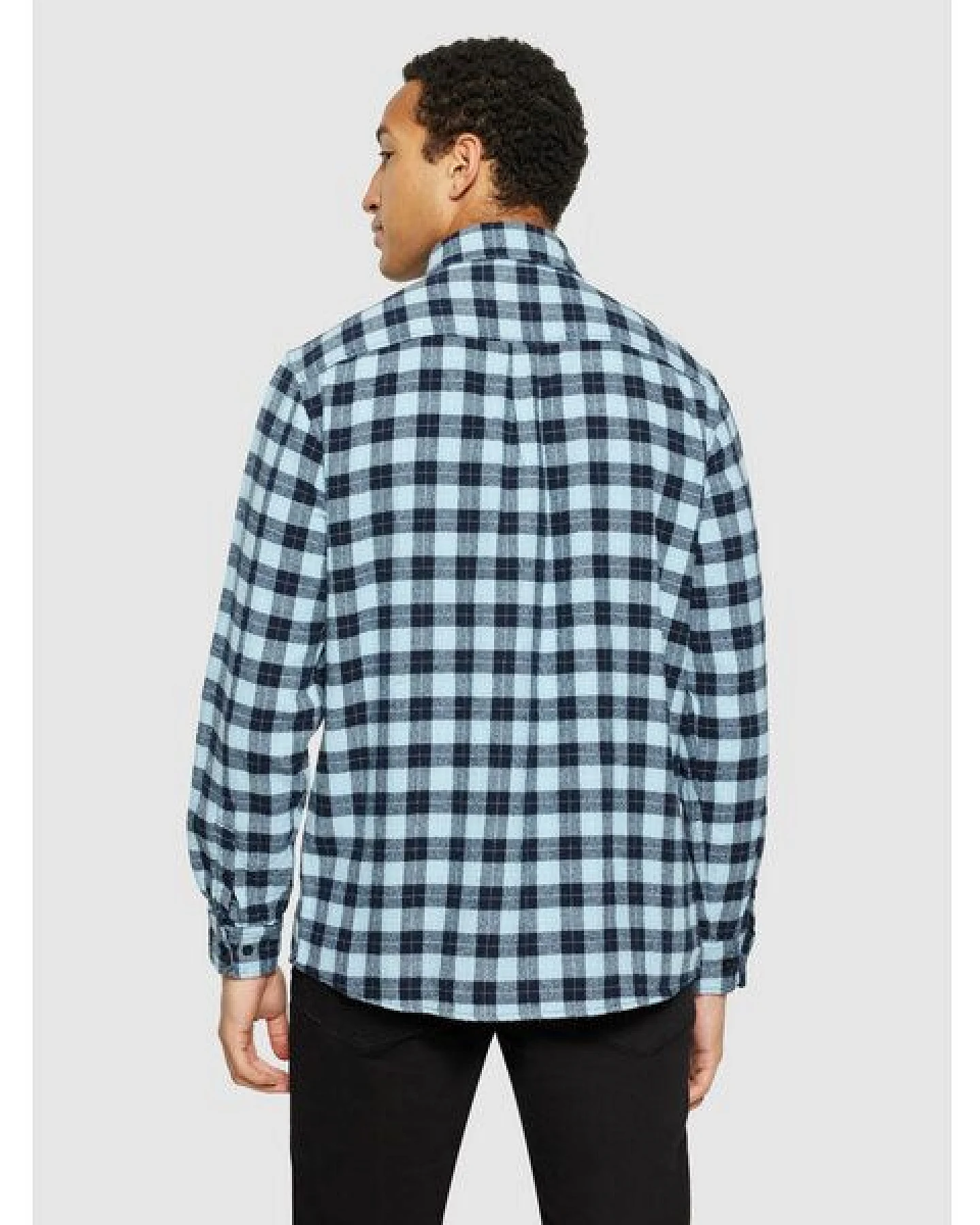 KnowledgeCotton Apparel Kariertes Checked Hemd Loose Fit aus Bio-Baumwolle – Ansicht 2
