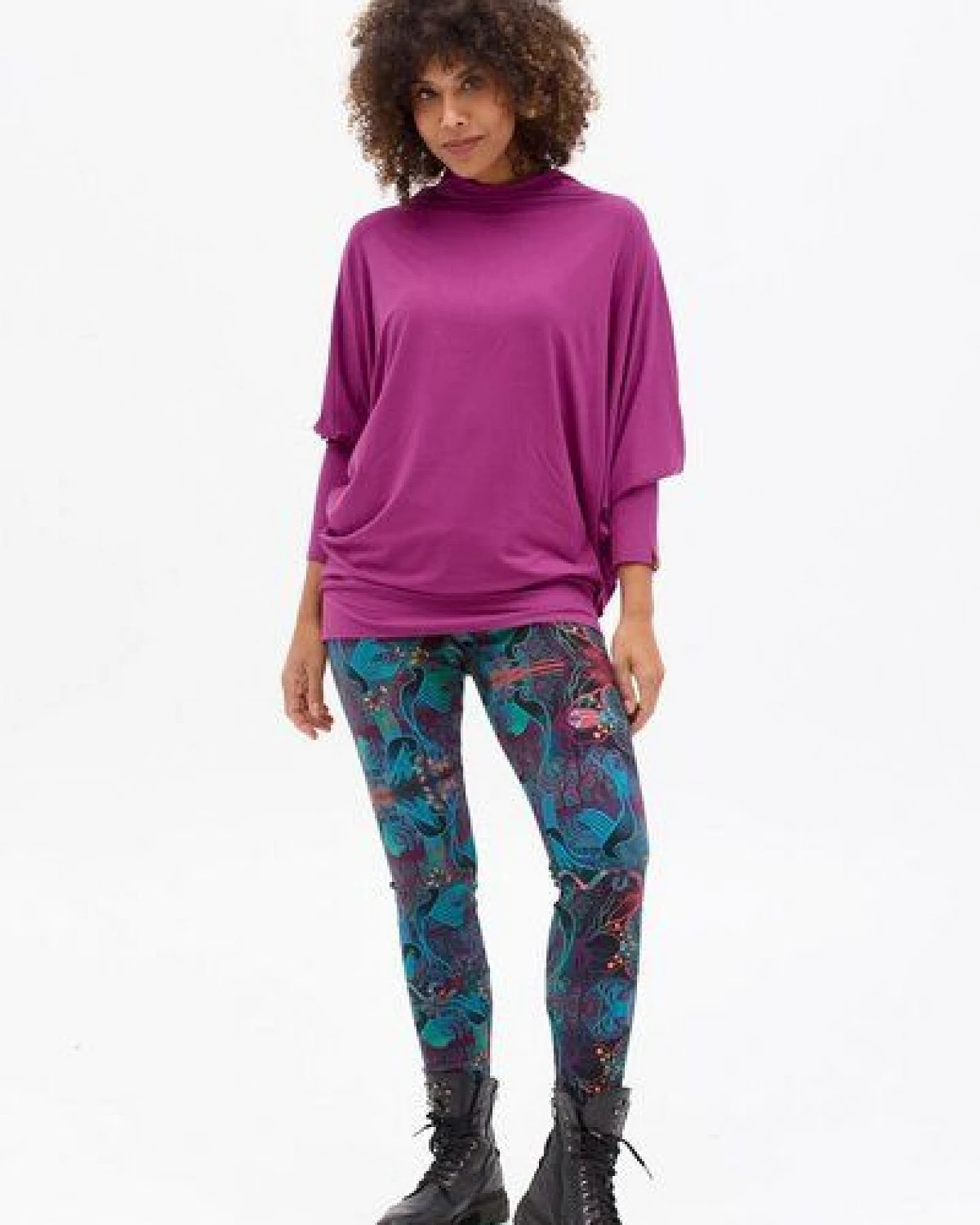 Leggings Gallo Damen – aus Bio-Baumwolle mit Elasthan – nachhaltige Yoga-Leggings im einzigartigen KOKOworld-Print – fair & bequem für Pilates, Alltag & Reisen – Ansicht 3